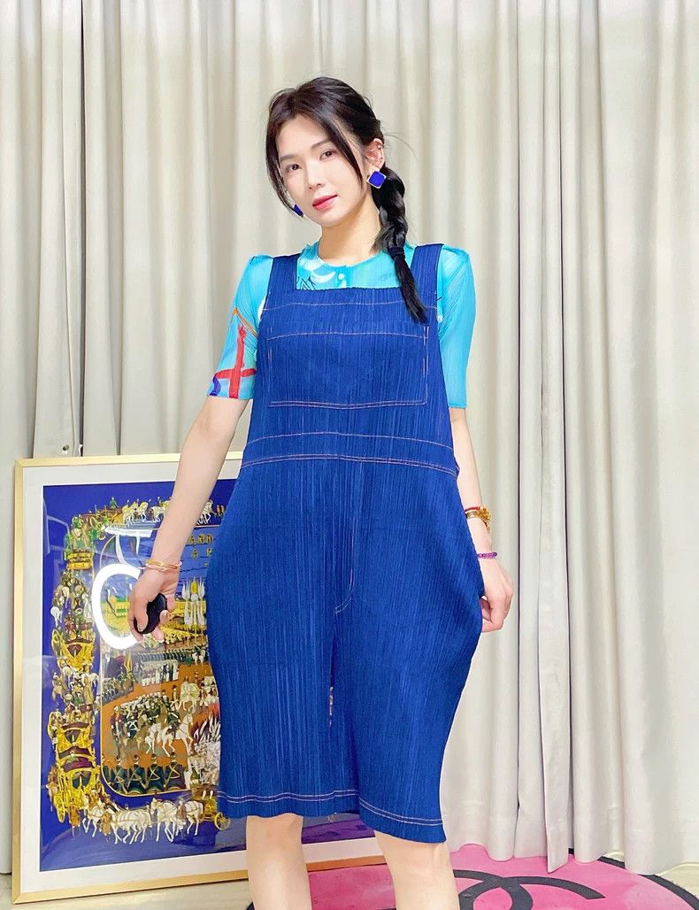 Issey Miyake Issey Miyake size:3 Blue denim imitation series dress Size S / US 4 / IT 40 - 1 Thumbnail
