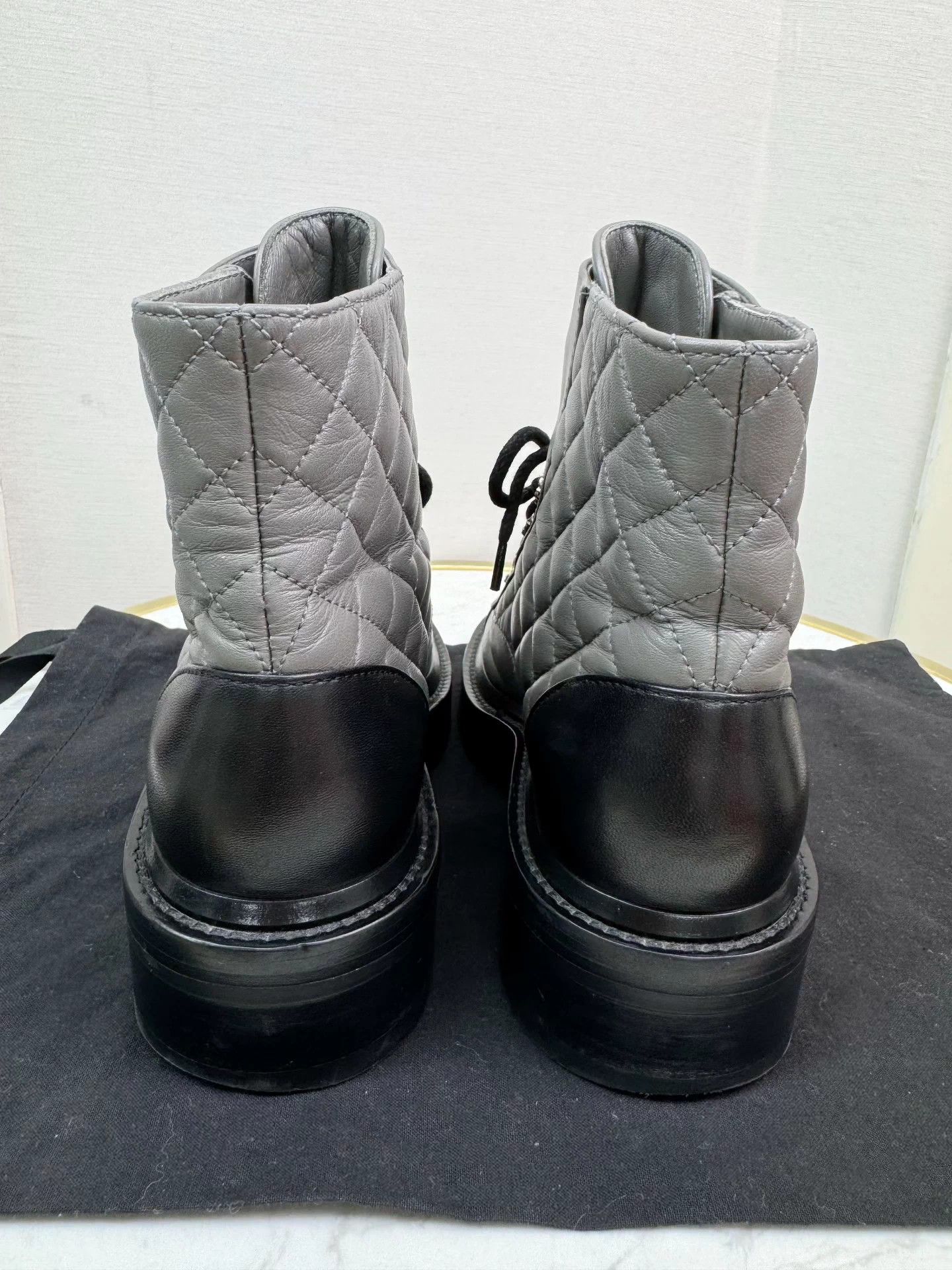Chanel boots 35 authentic worn a few times clean
