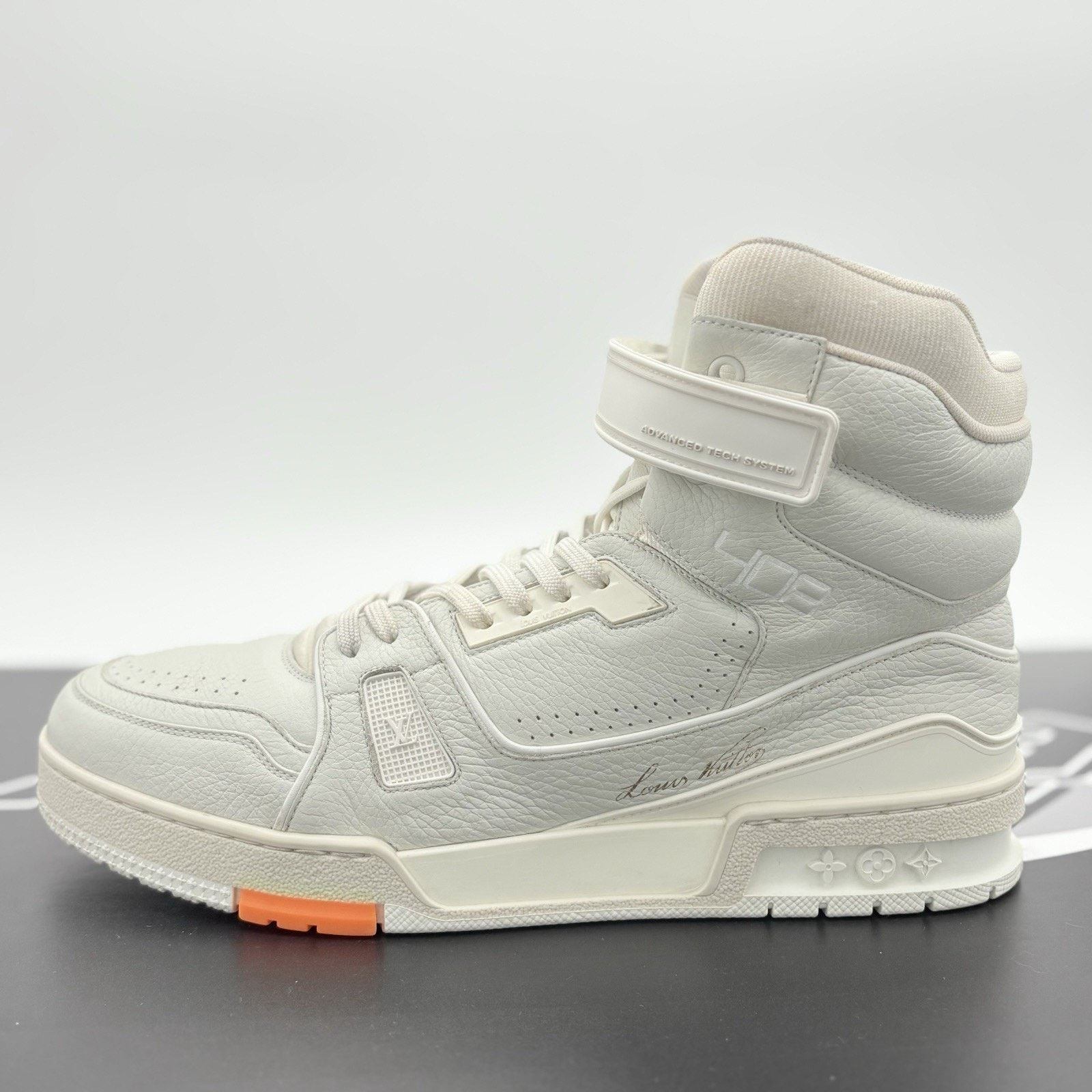 Louis Vuitton Louis Vuitton Trainer High Top ' Grey ' | GREAT COND! Size US 11 / EU 44 - 8 Thumbnail