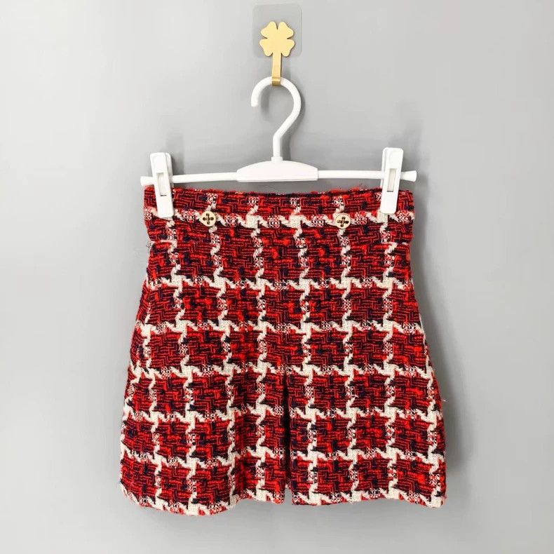 Gucci Gucci White and red braided plaid skirt Size 25" / US 0 / IT 36 - 1 Thumbnail