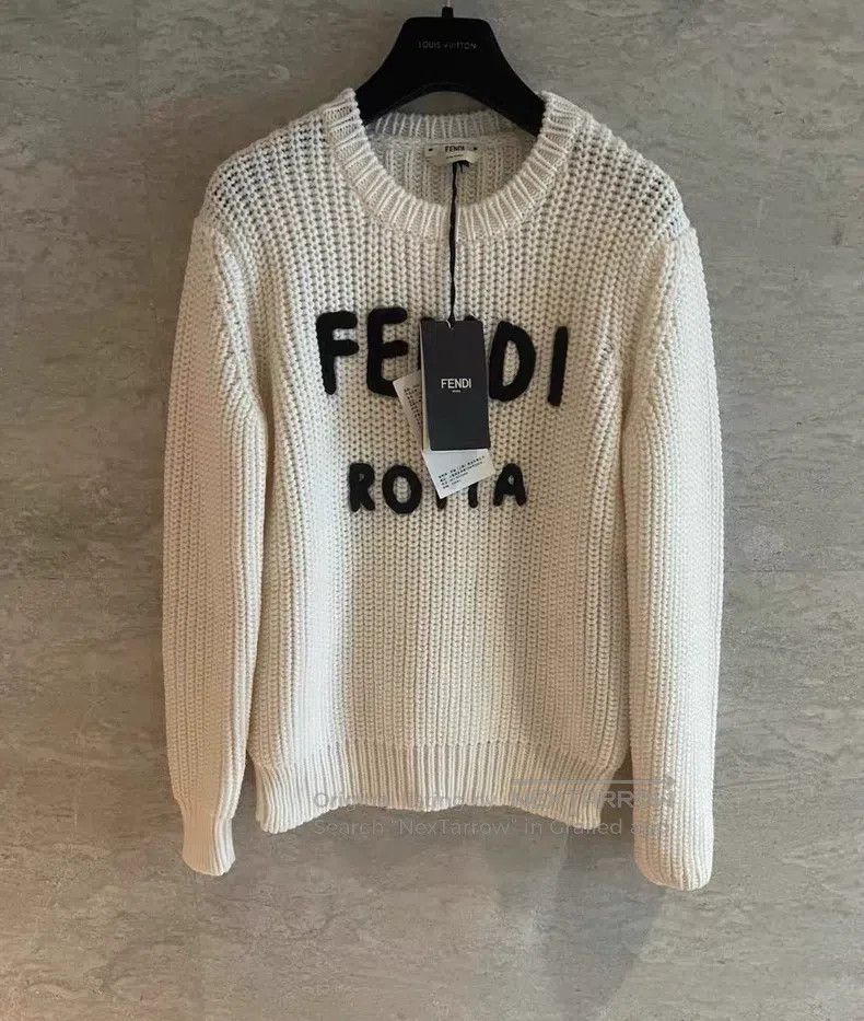 Fendi Fendi Classic Lettering Sweater Size XS / US 0-2 / IT 36-38 - 1 Thumbnail