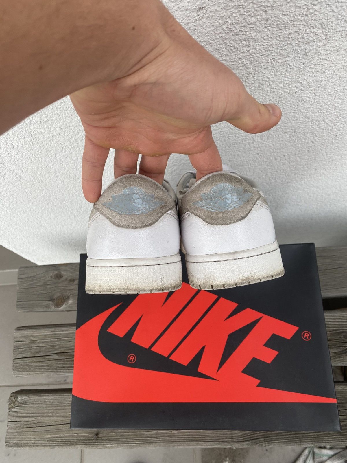 Jordan Brand × Nike nike Air Jordan 1 Low OG Neutral Grey 85 sneakers Size US 10.5 / EU 43-44 - 6 Thumbnail