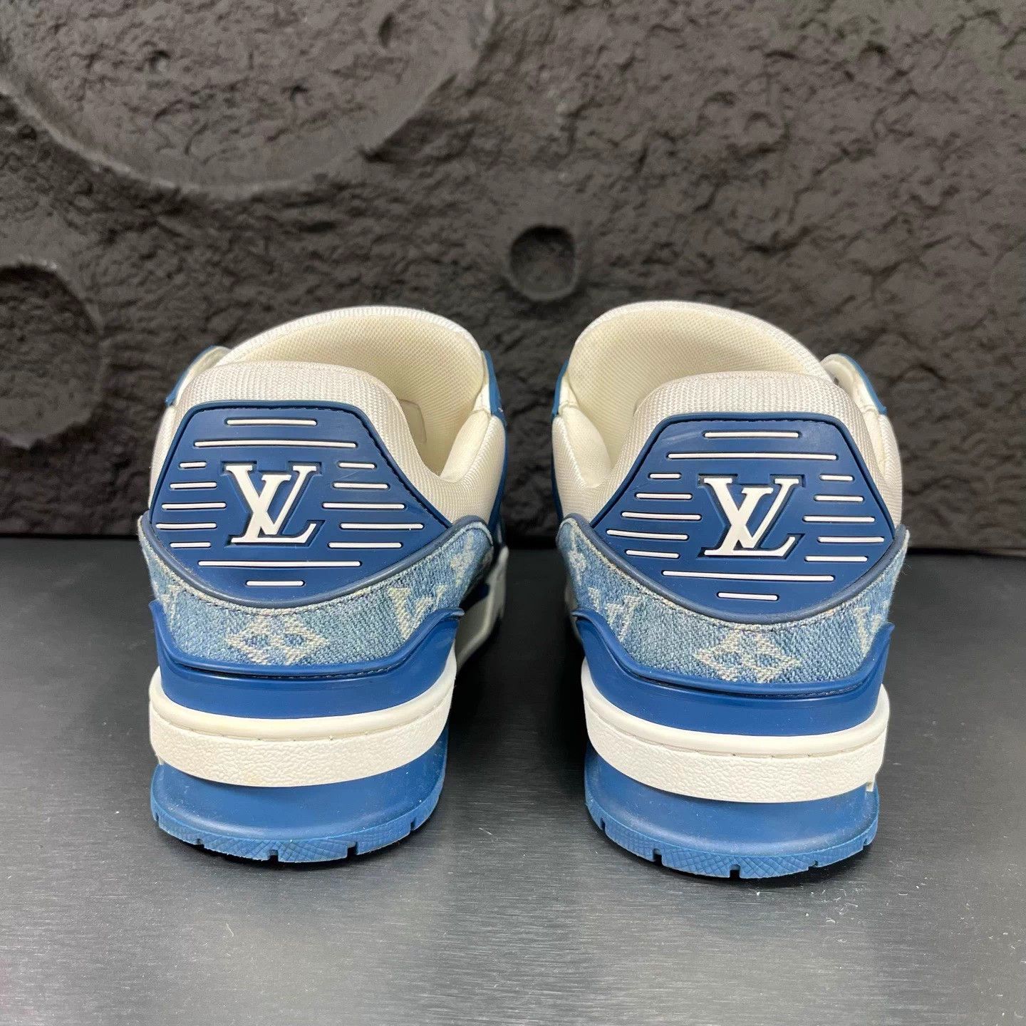 Louis Vuitton LV Trainer Blue White Denim UK5.5 95 New Minor Sole Wear Size US 5.5 / IT 35.5 - 6 Thumbnail