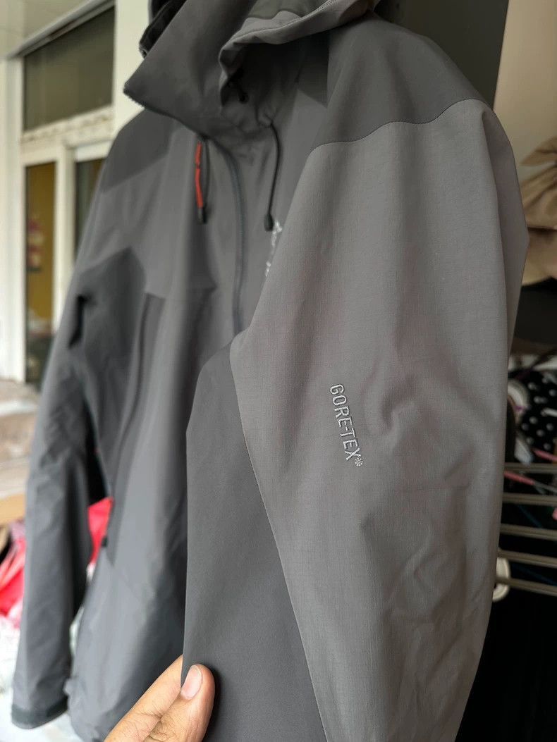 Arc'teryx Arc'Teryx Beta LT Hybrid Full Zip Jacket Size US L / EU 52-54 / 3 - 5 Thumbnail