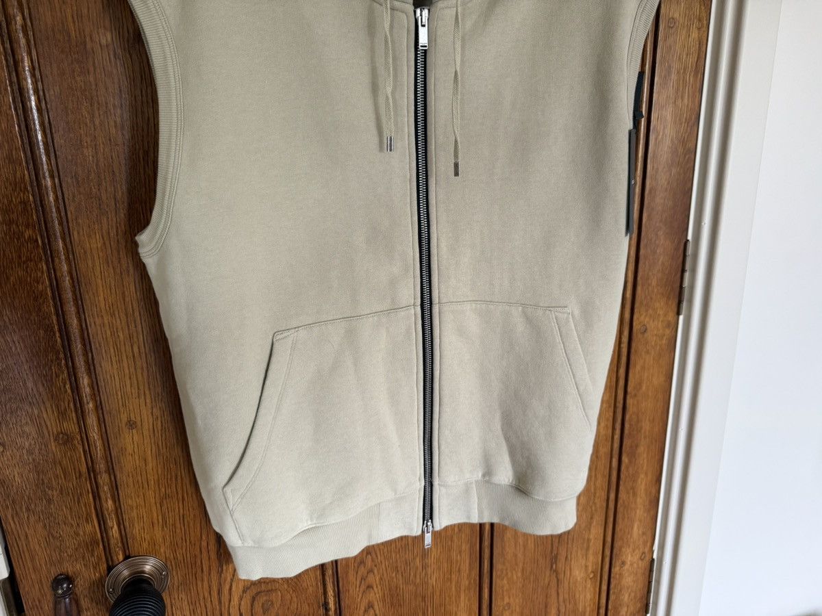 Saint Laurent Paris SS23 Saint Laurent Hoodie Zippe Sans Manches sleeveless tank Size US L / EU 52-54 / 3 - 10 Thumbnail
