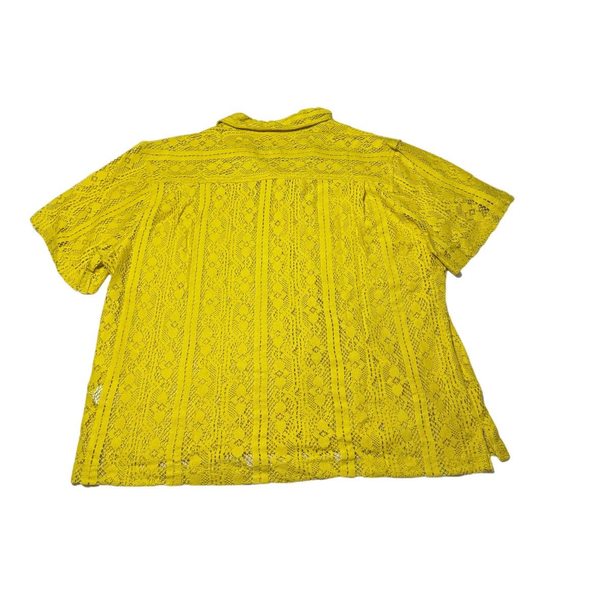 Urban Outfitters Yellow lace short sleeve button up Size US L / EU 52-54 / 3 - 2 Thumbnail