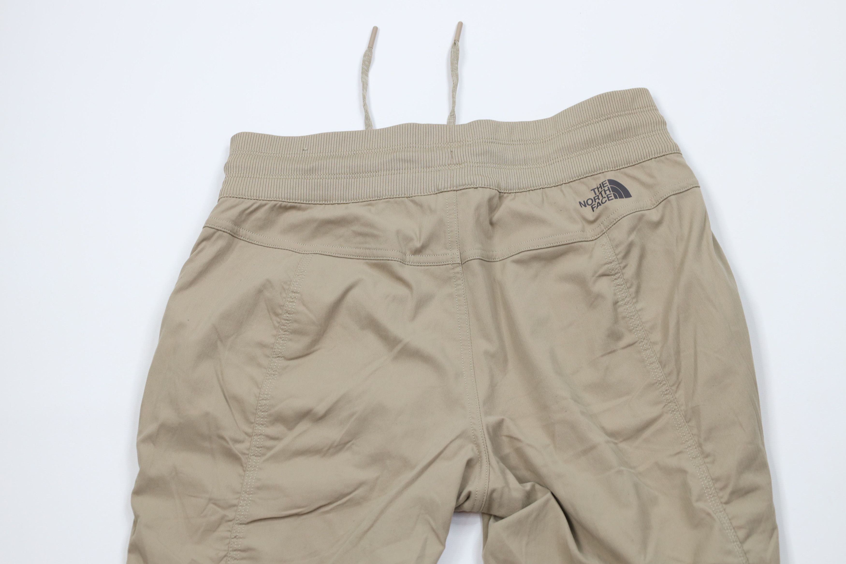 The North Face The North Face Spell Out Cuffed Capris Joggers Pants Beige Size 28" / US 6 / IT 42 - 8 Thumbnail