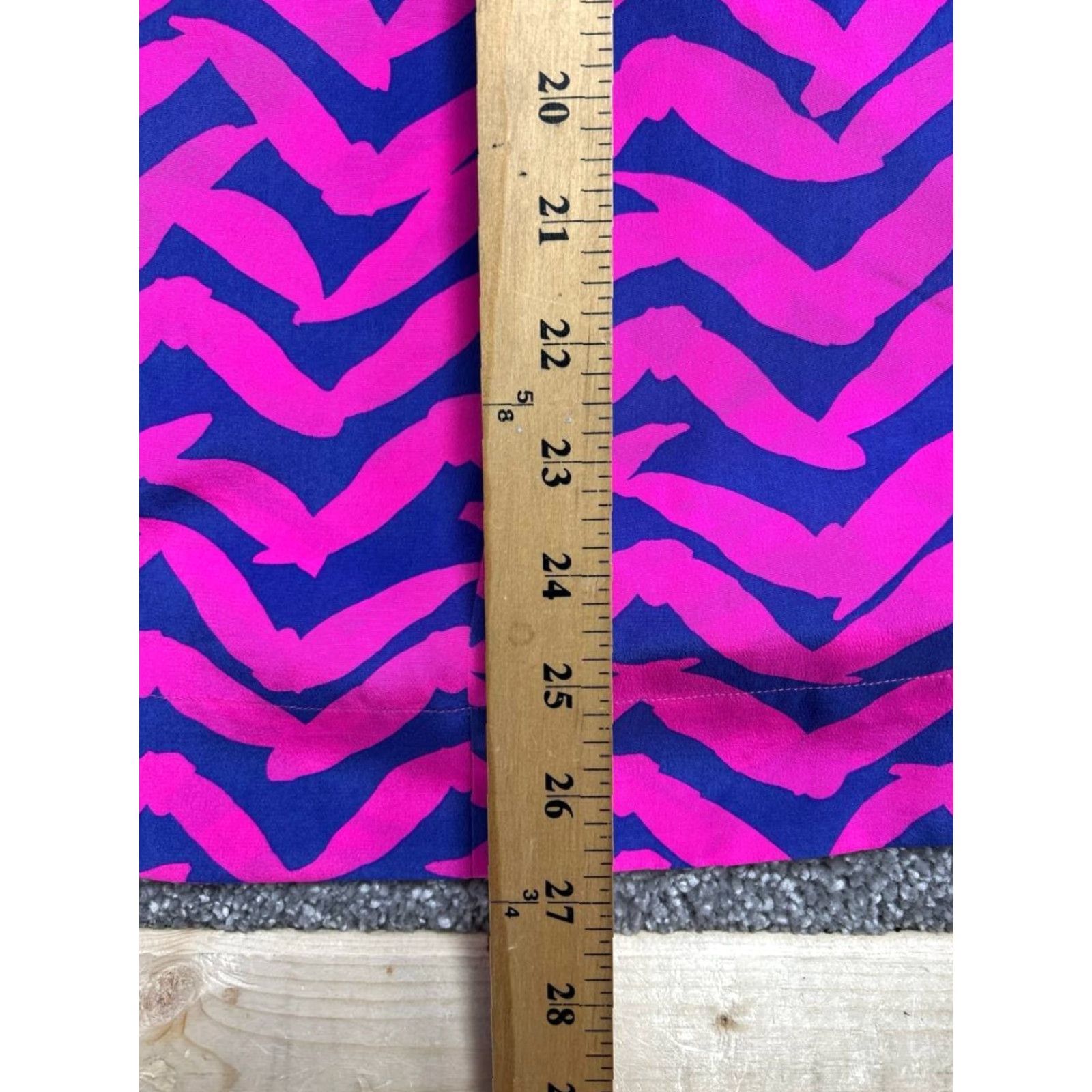 Lilly Pulitzer I Got Lucky Pop Moxy Blouse Top Womens L Pink Silk Graphic Split Neck Pullover Casual Shirt Blouse Ladies