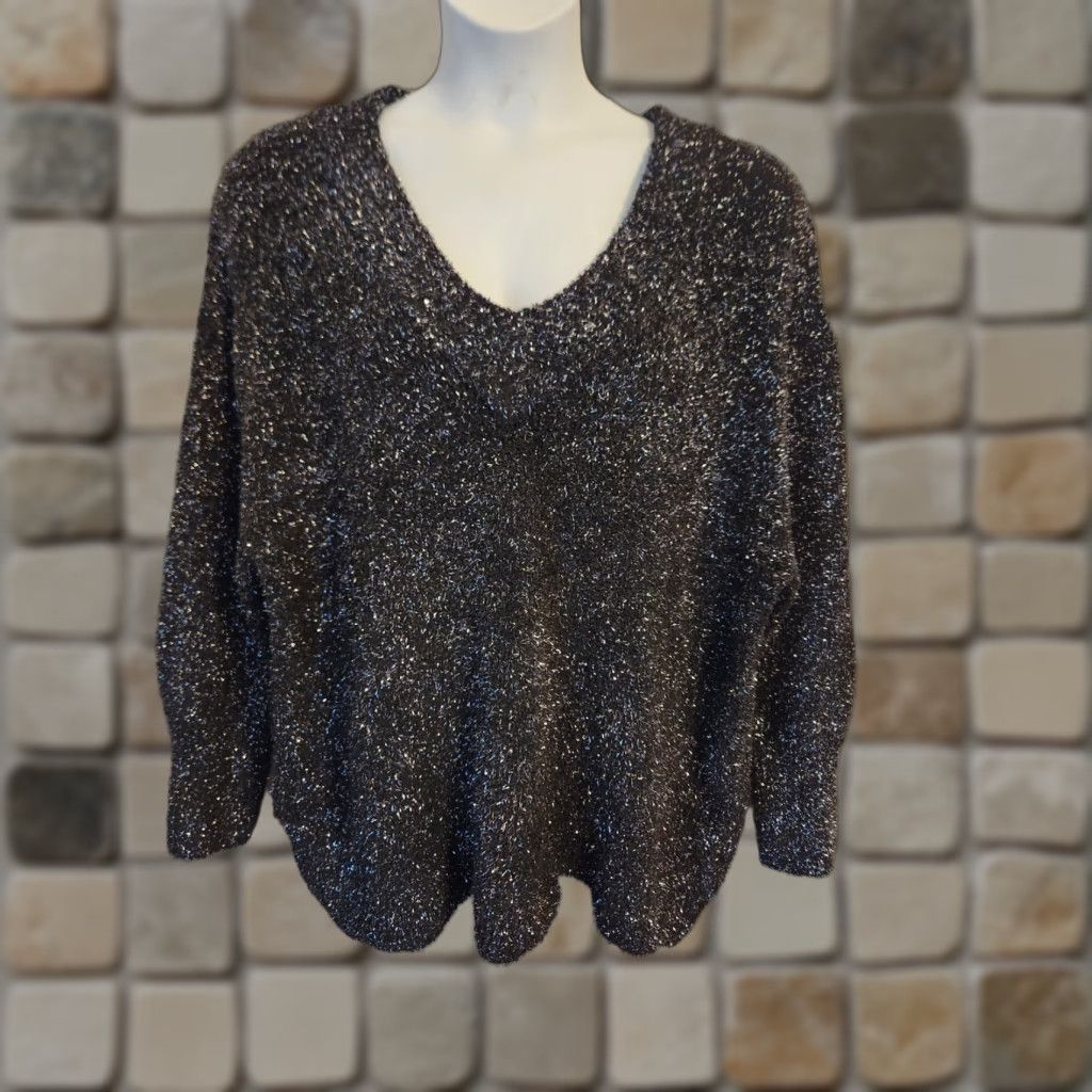 Vintage VINTAGE is not applicable; re-evaluate: Ava & Viv Metallic Black Long Sleeve V Neck Sweater 2X Plus Size XXL / US 16-18 / IT 52-54 - 1 Thumbnail