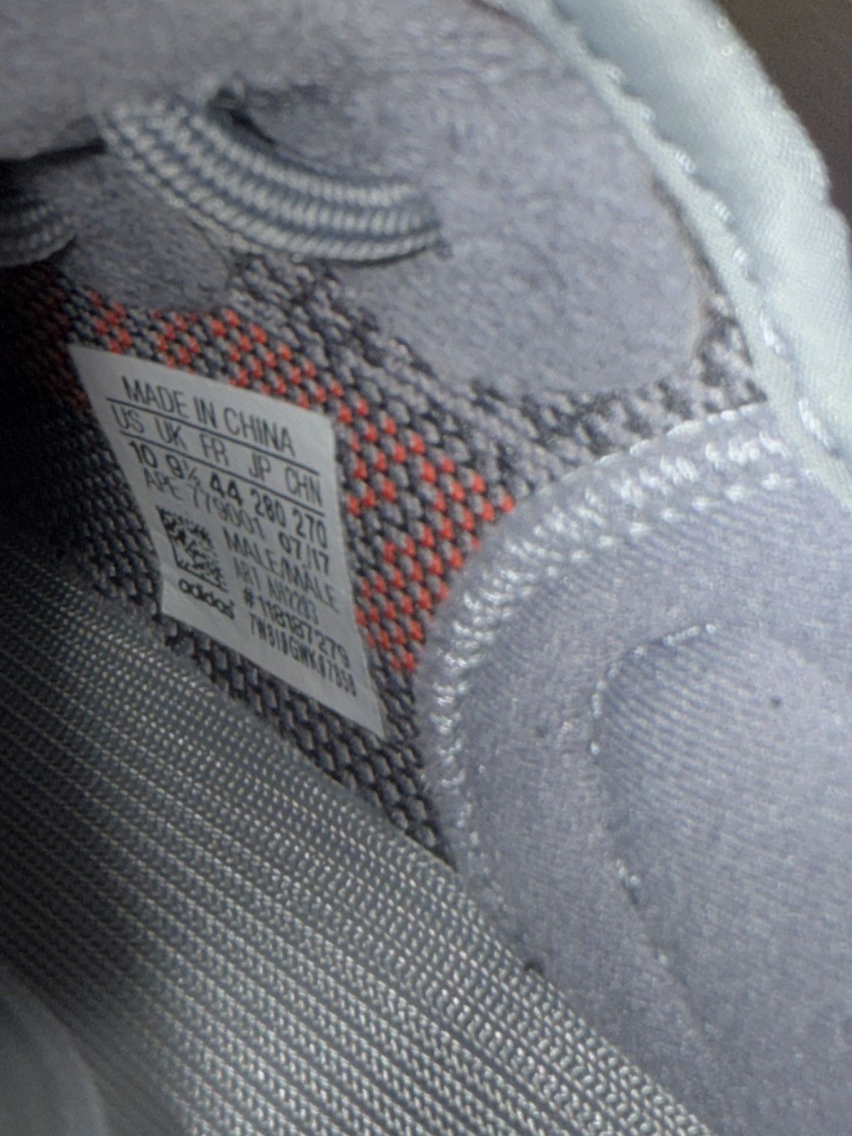 Adidas Yeezy Boost 350 V2 Beluga 2.0 Size US 10 / EU 43 - 6 Thumbnail
