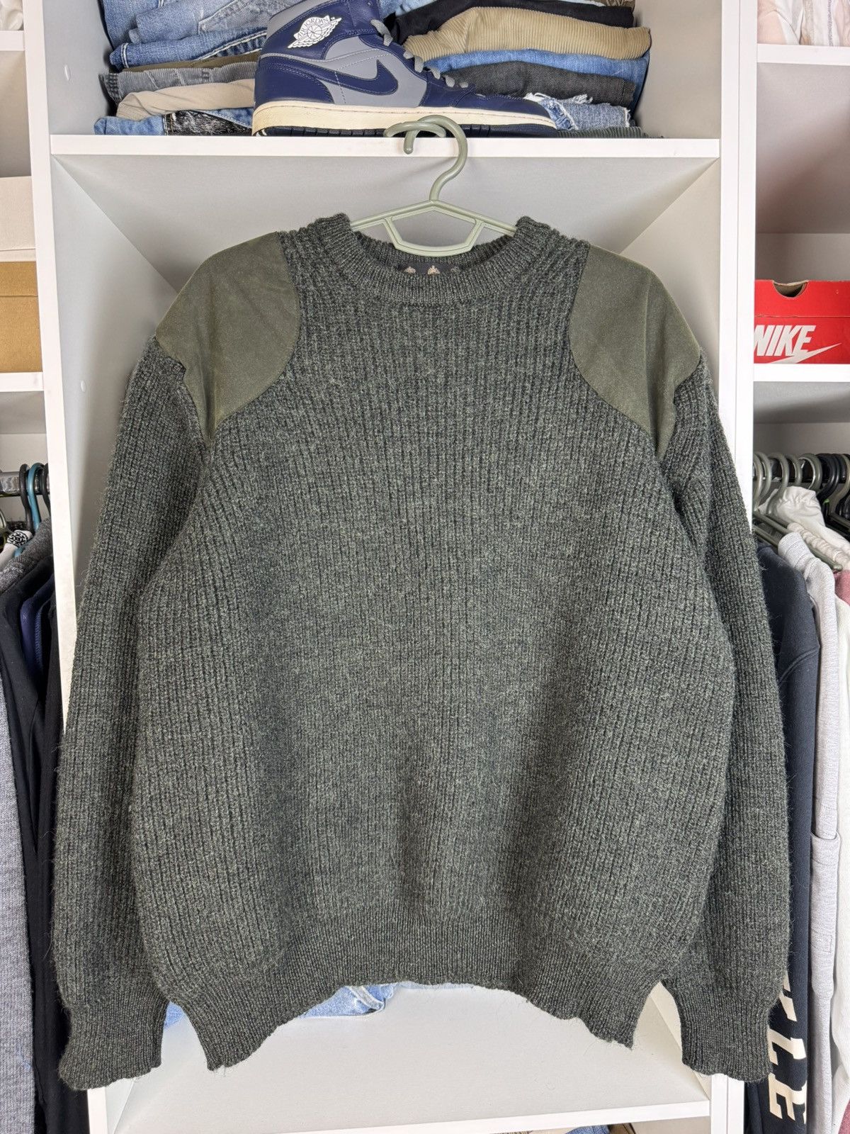 Barbour Barbour Tyne Sports Crew Sweater XL Olive 100% Pure New Wool Size US XL / EU 56 / 4 - 1 Thumbnail