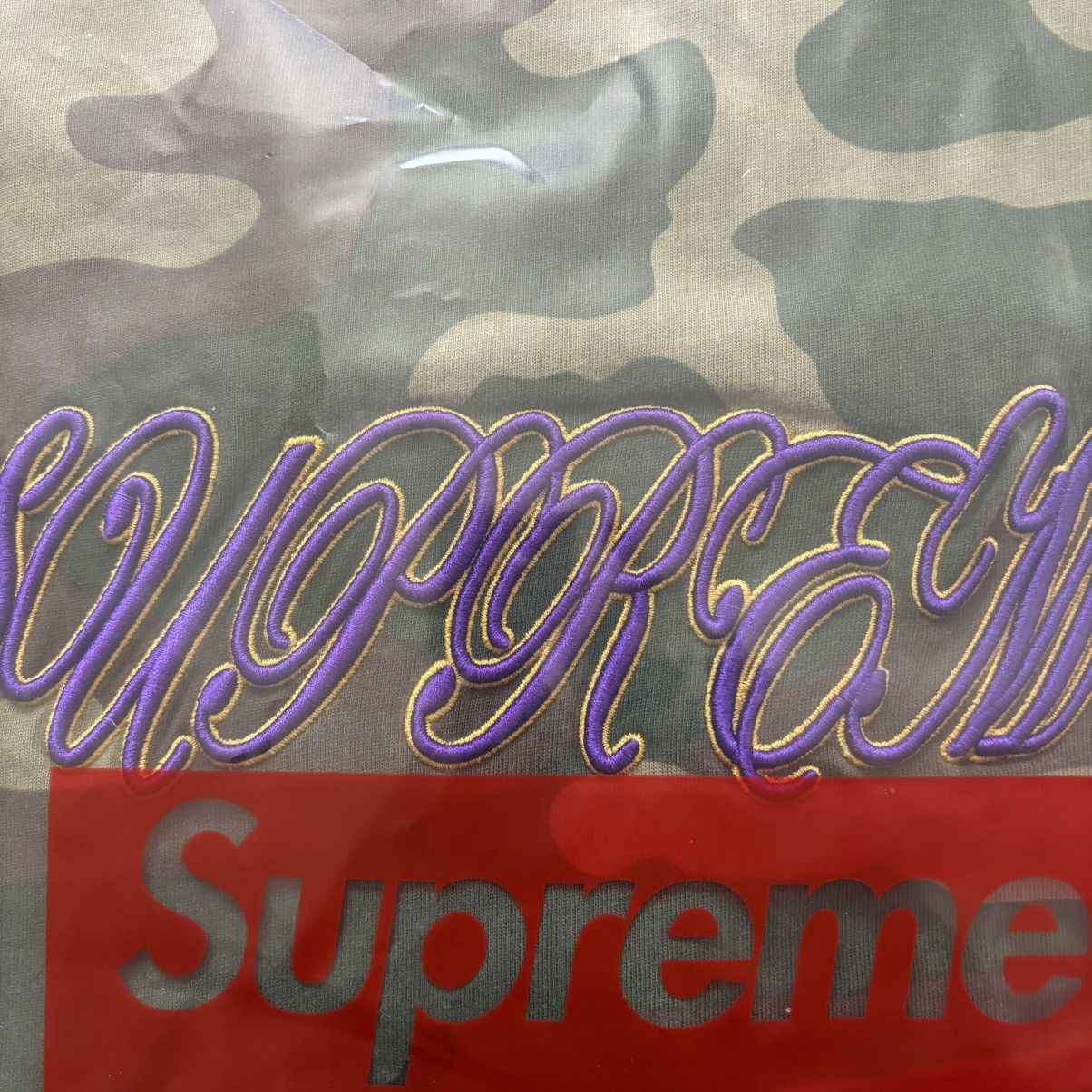 Supreme Supreme Raised Script S/S Top Size US XL / EU 56 / 4 - 3 Thumbnail