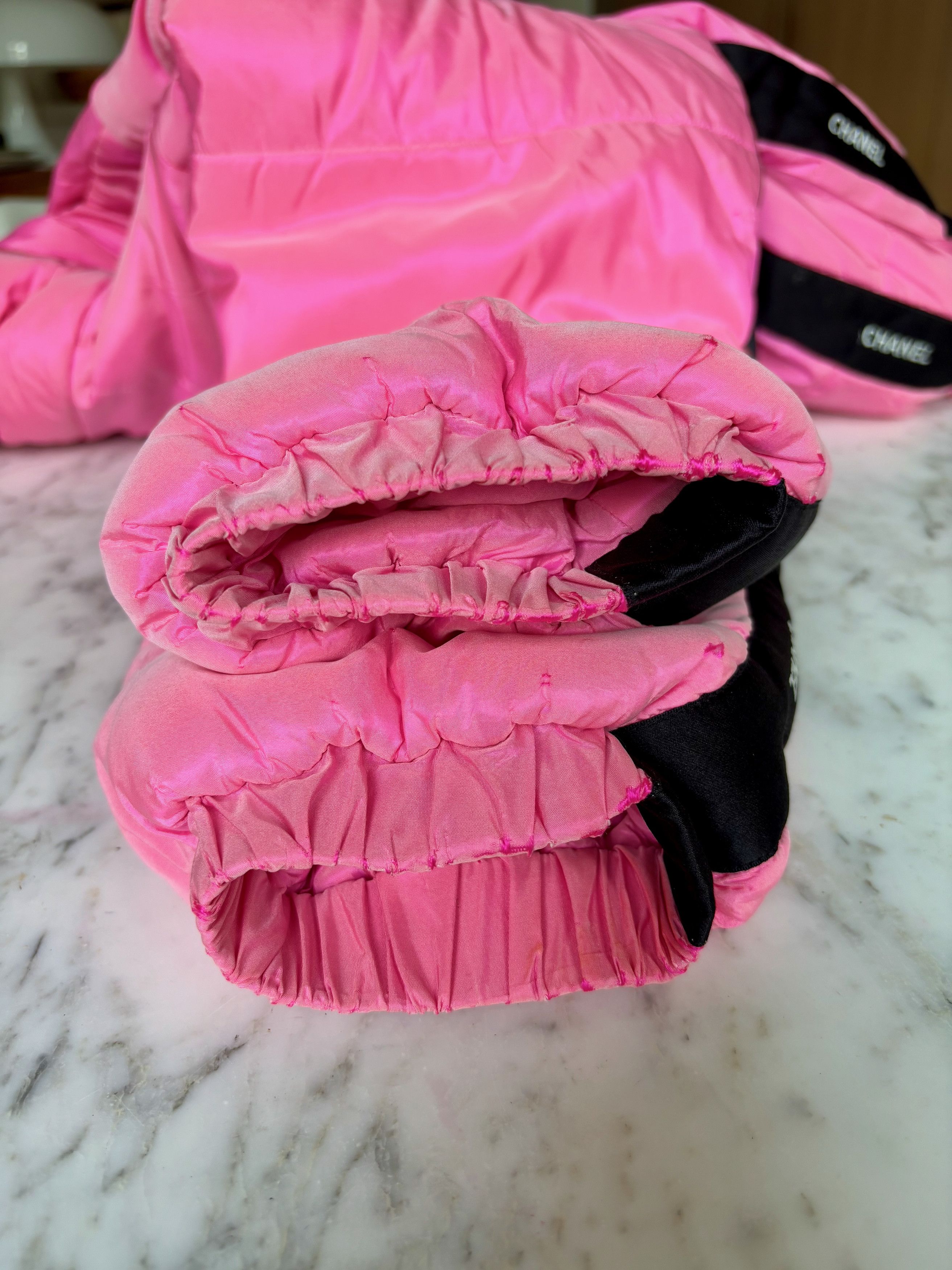 Chanel Chanel Fall 1996 silk puffer jacket Size XS / US 0-2 / IT 36-38 - 11 Thumbnail
