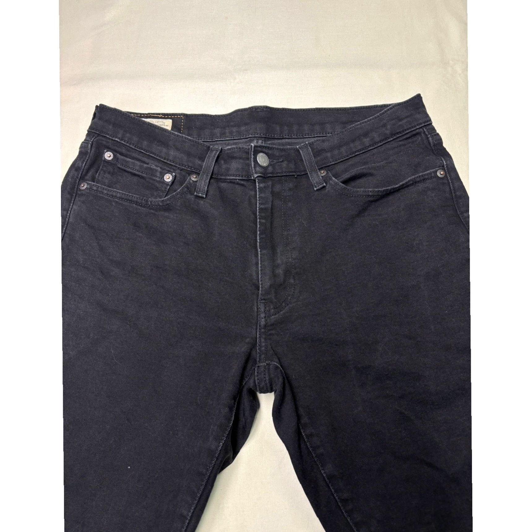Levi's VINTAGE Levi Strauss Premium Lot 541 Jeans Men 32x30 Black Denim Straight Rise Mid 514 Logo Button Zip Pockets Stretch Regular 5-Pocket Size US 32 / EU 48 - 2 Thumbnail