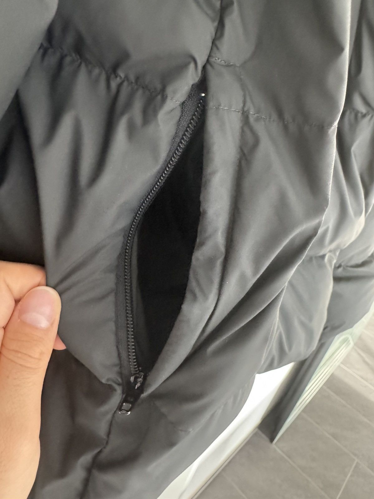 Balenciaga Balenciaga winter bomber coat jacket, new condition! Size US L / EU 52-54 / 3 - 6 Thumbnail