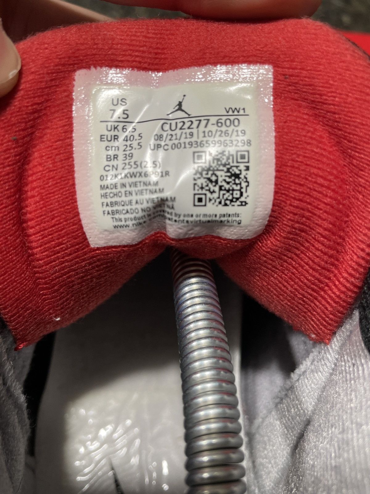 Jordan Brand Jordan 3 Retro SE UNITE (Chicago Exclusive) Size US 7.5 / EU 40-41 - 9 Thumbnail
