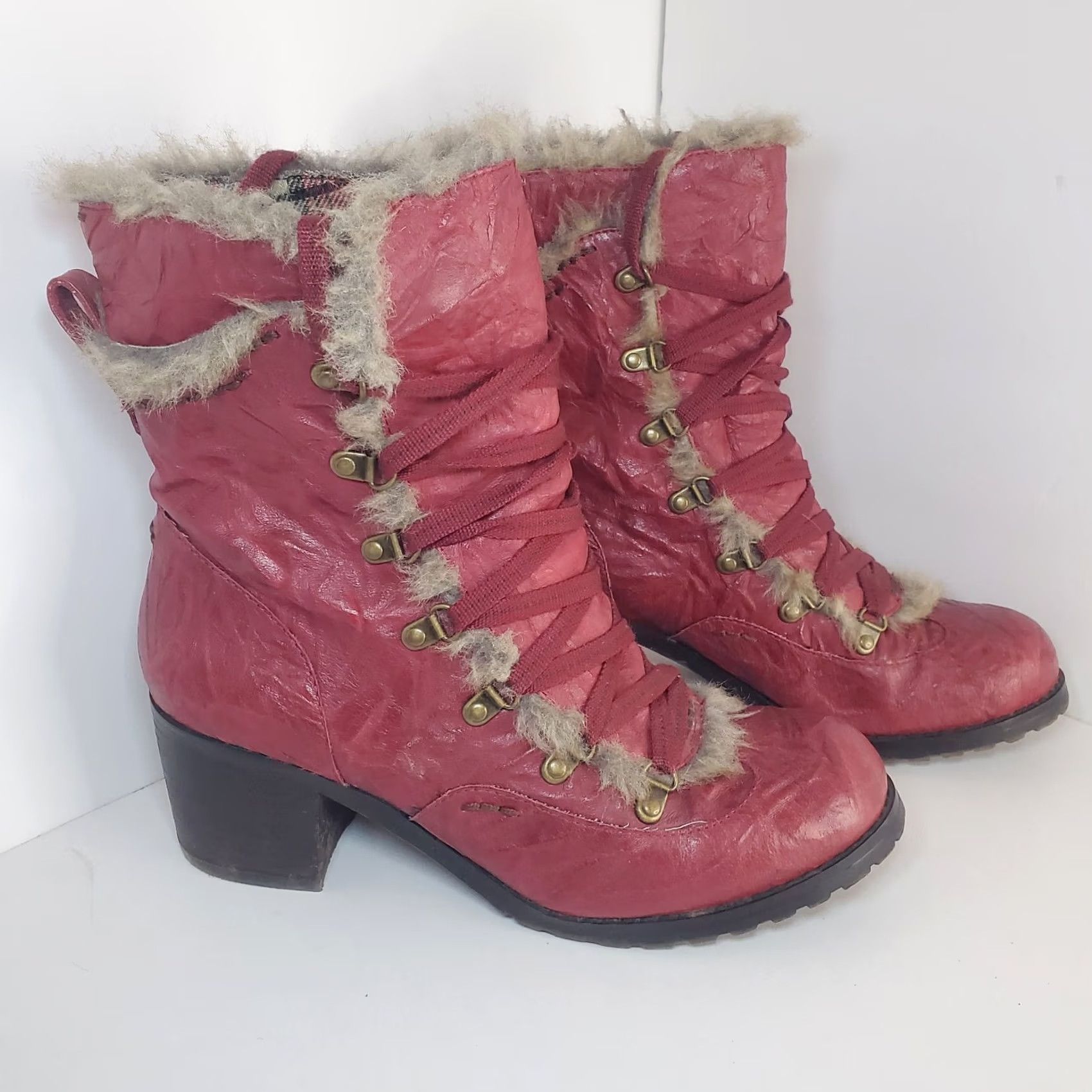 Vintage BC Womens Red Heeled Ankle Boot Lace Up Faux Fur Sz 8.5 Festive Bootie Size US 9 / IT 39 - 4 Thumbnail