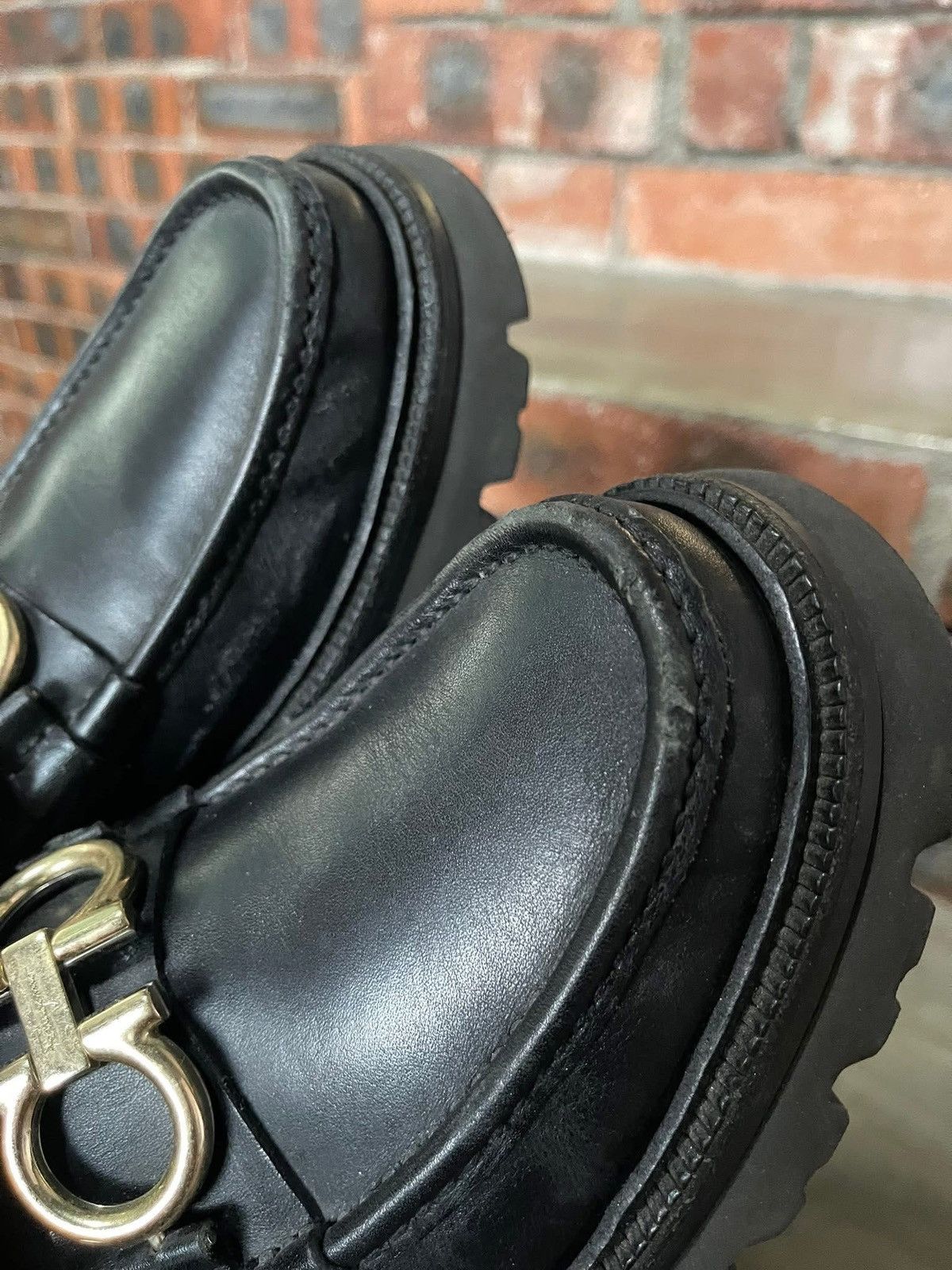 Salvatore Ferragamo Rare Shoes Loafer SALVATORE FERRAGAMORE Size US 7.5 / EU 40-41 - 12 Thumbnail
