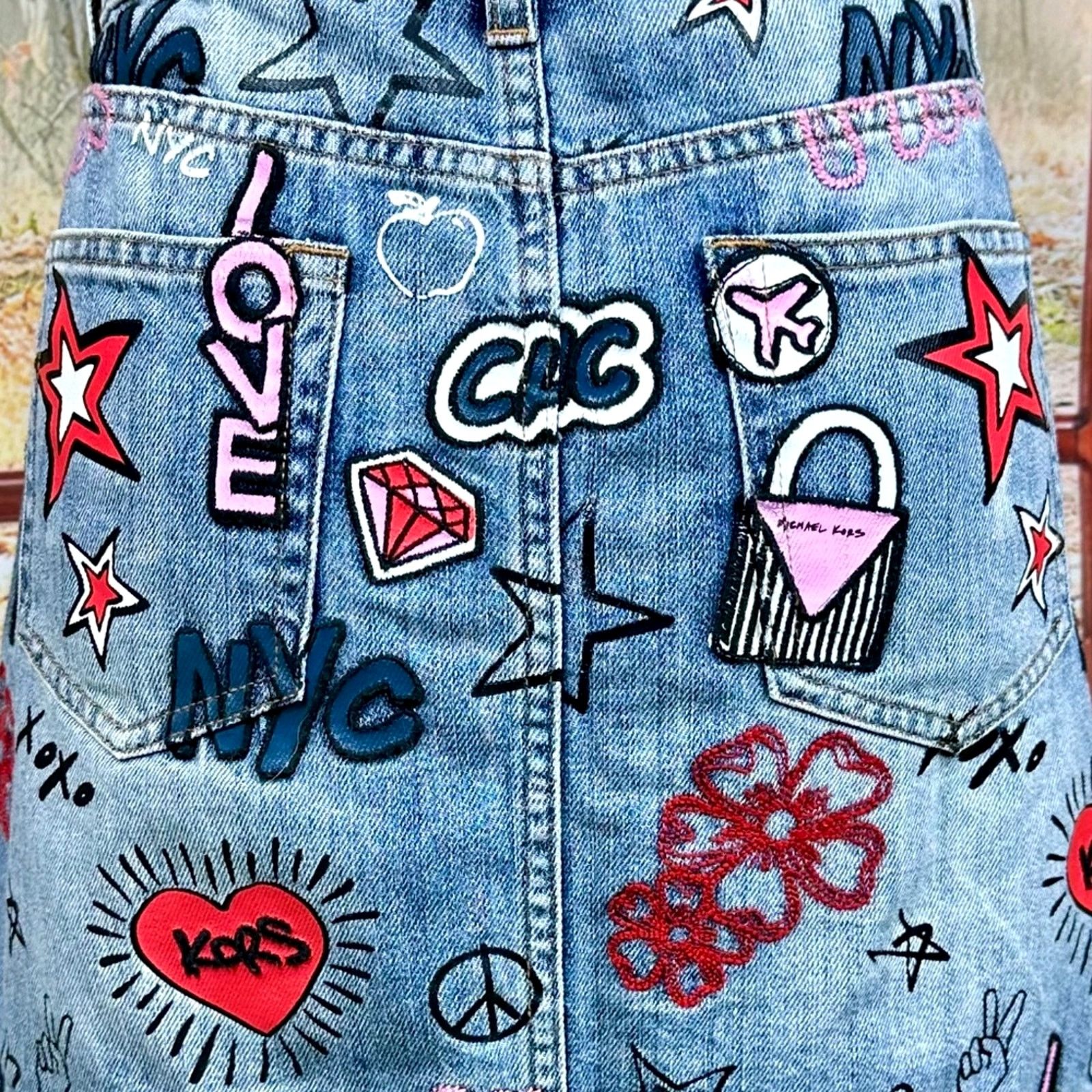 Michael Kors Michael Kors NYC Pop Art Denim Skirt Light blue wash size 8 Size 29" - 14 Thumbnail