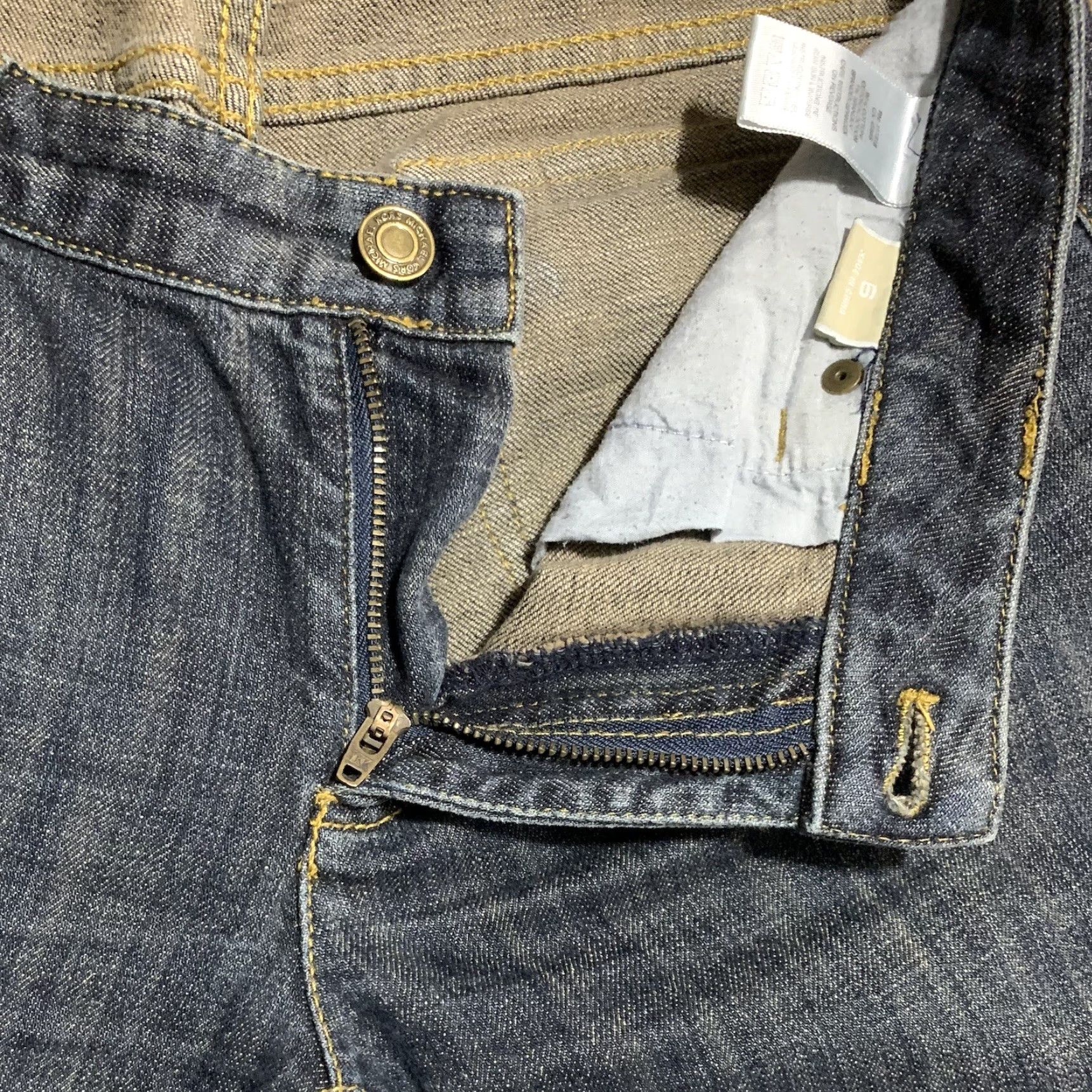 Michael Kors VINTAGE Michael Kors Jeans Womens 6 Bootcut 30x31 Blue Denim 5-Pocket Logo Studded Flap Pocket 90s Bohemian Retro 2000s Rock Mens Womens Girls Boys Size 28" / US 6 / IT 42 - 6 Thumbnail