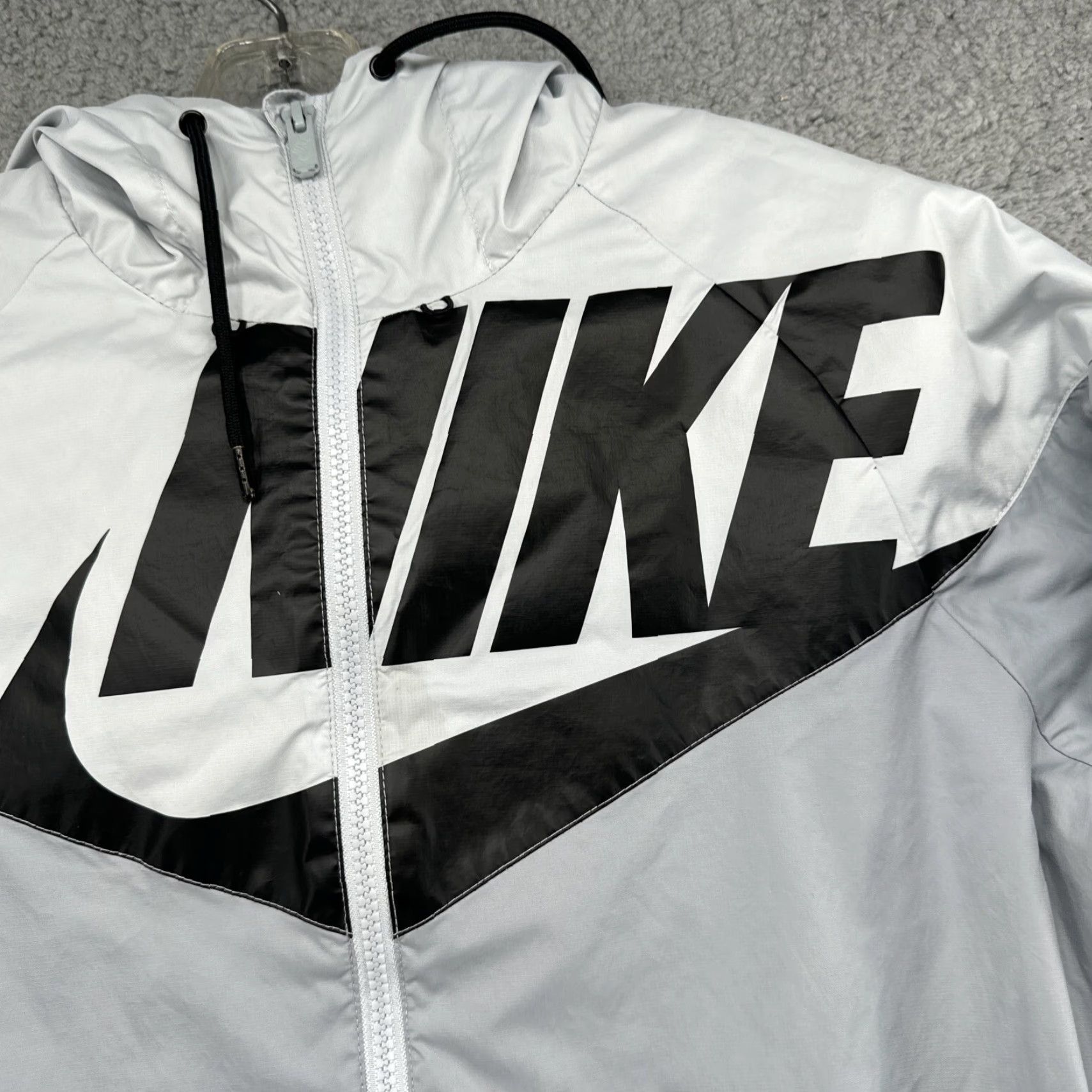 Nike VINTAGE Nike Sportswear GX1 Full Zip Hooded Windbreaker Jacket Mens S Gray Big Swoosh 902351-012 90s Logo Dri Fit Windrunner Size US S / EU 44-46 / 1 - 2 Thumbnail