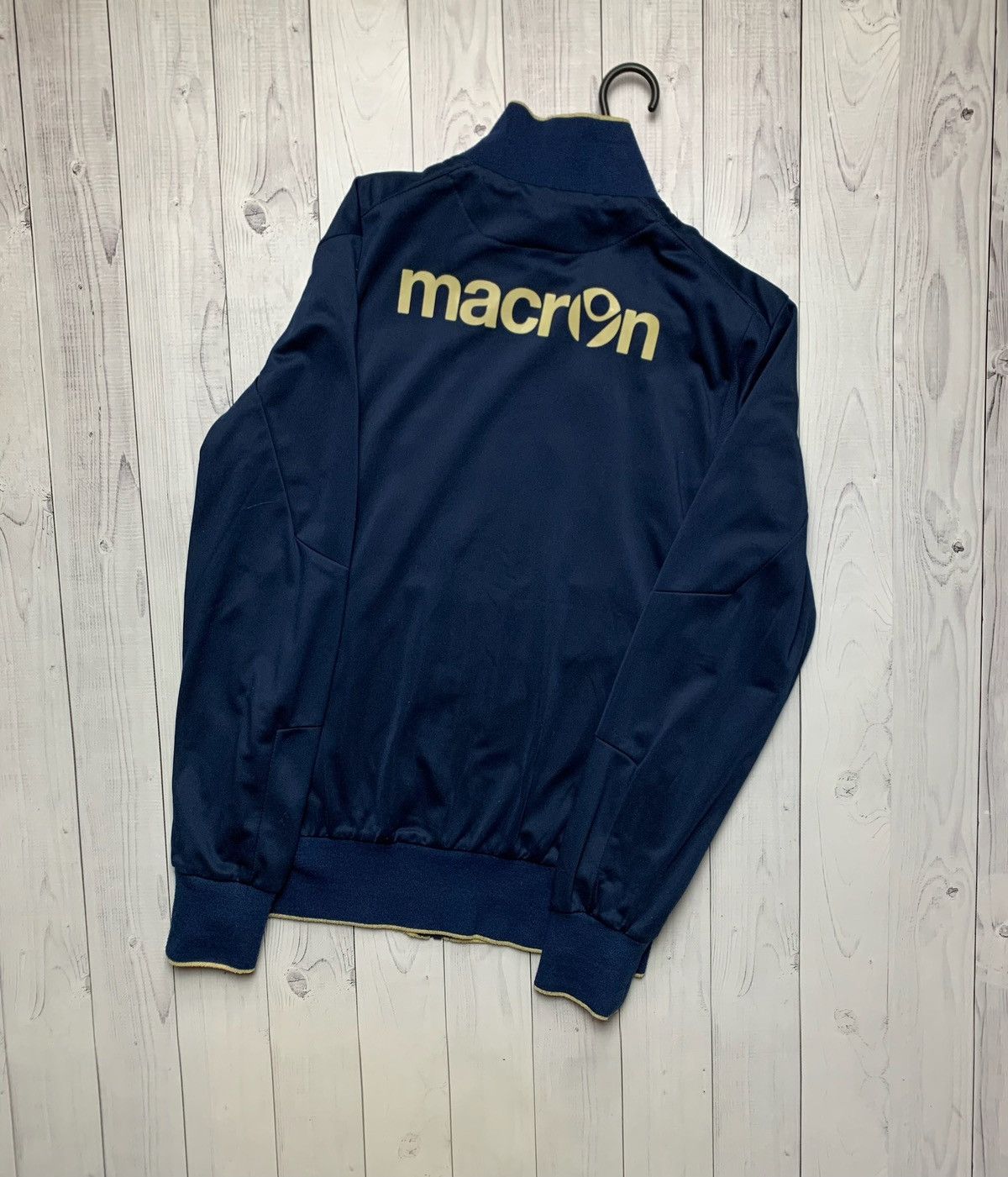 Vintage Vintage Leeds macron soccer jacket size L logo Size US L / EU 52-54 / 3 - 2 Thumbnail
