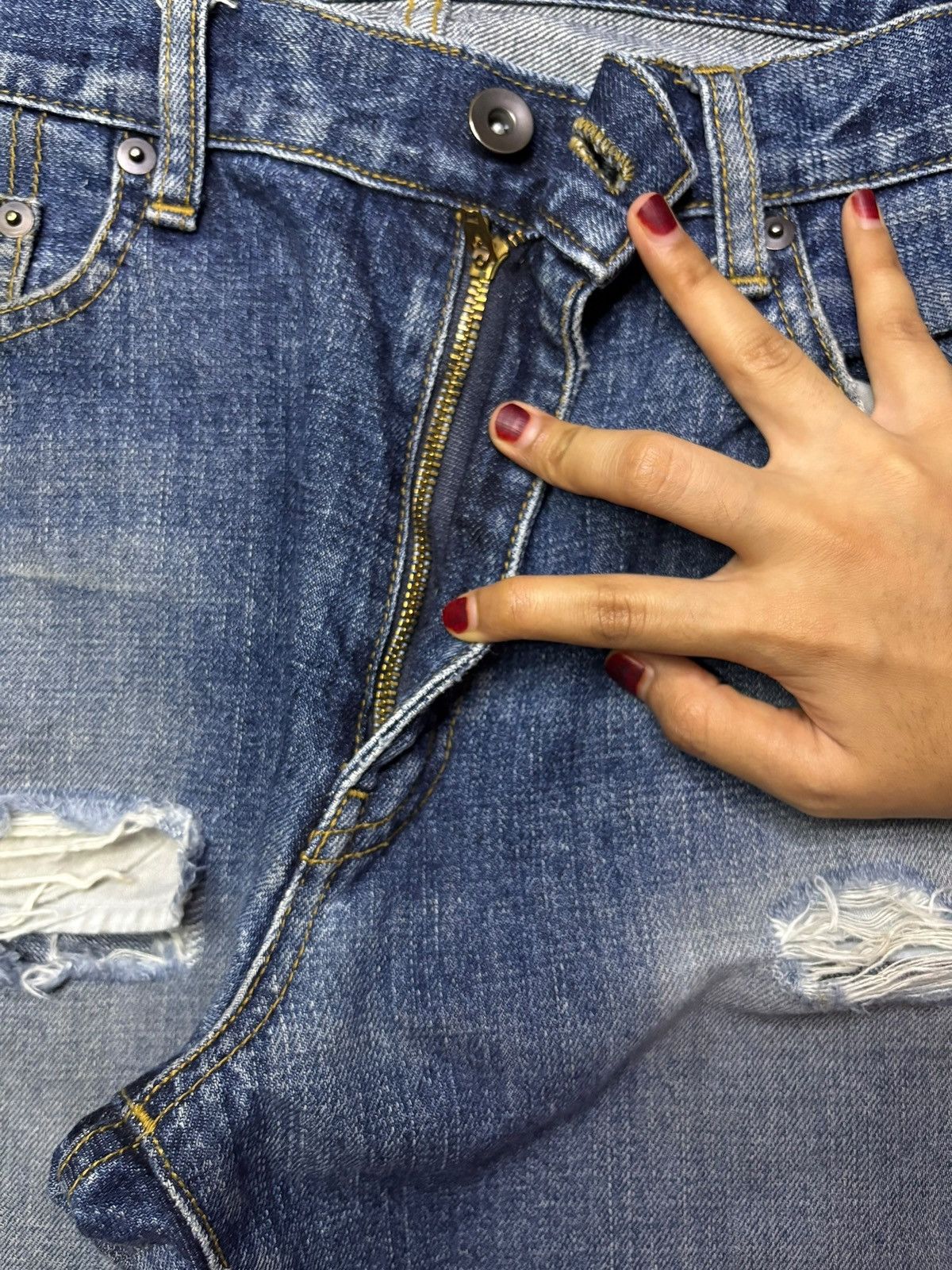 Japanese Brand Vintage Japanese Brand Mud Wash Distressed Loose Jeans Size US 33 - 3 Thumbnail