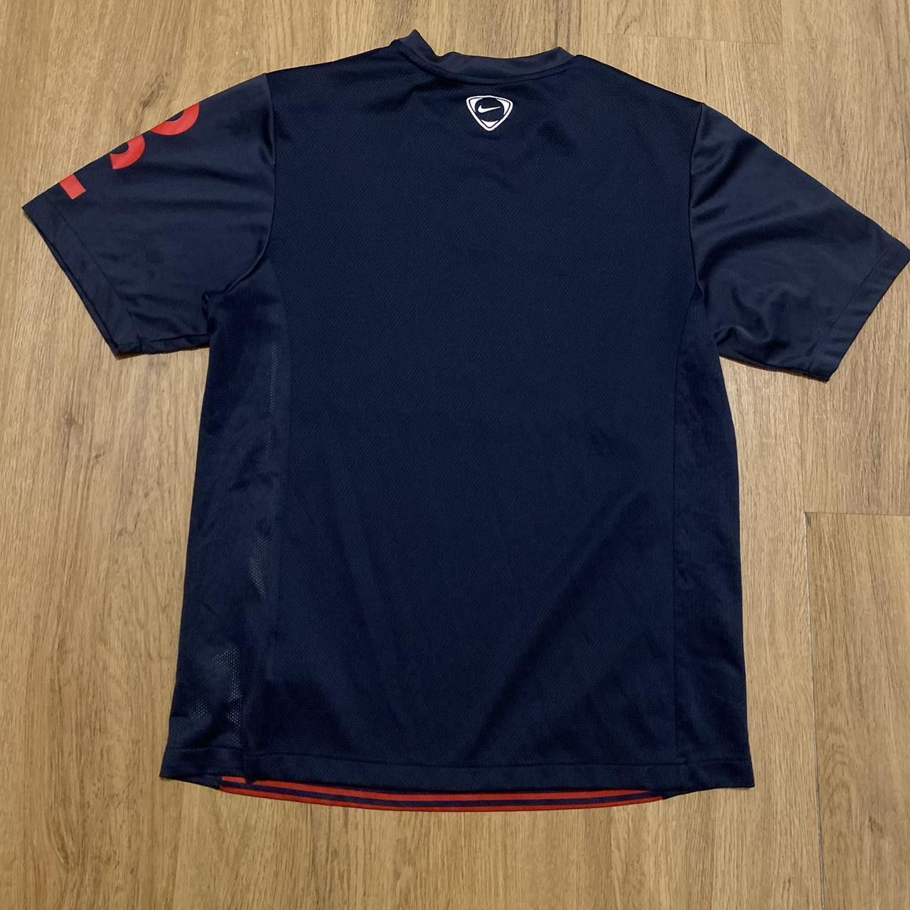 Nike 2010-11 Paris Saint Germain Nike Trainning Fly Size US M / EU 48-50 / 2 - 2 Thumbnail