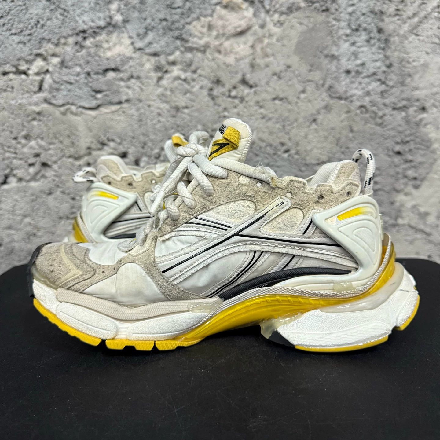 Balenciaga Balenciaga Runner Dad Shoe 37 Women's Size US 7 / IT 37 - 5 Thumbnail