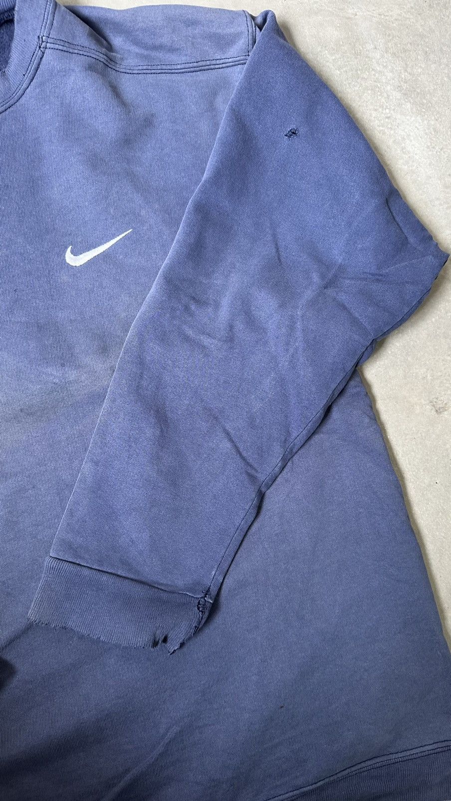 Nike VINTAGE NIKE MINI SWOSSH WELL FADED SWEATSHIRT Size US XL / EU 56 / 4 - 3 Thumbnail