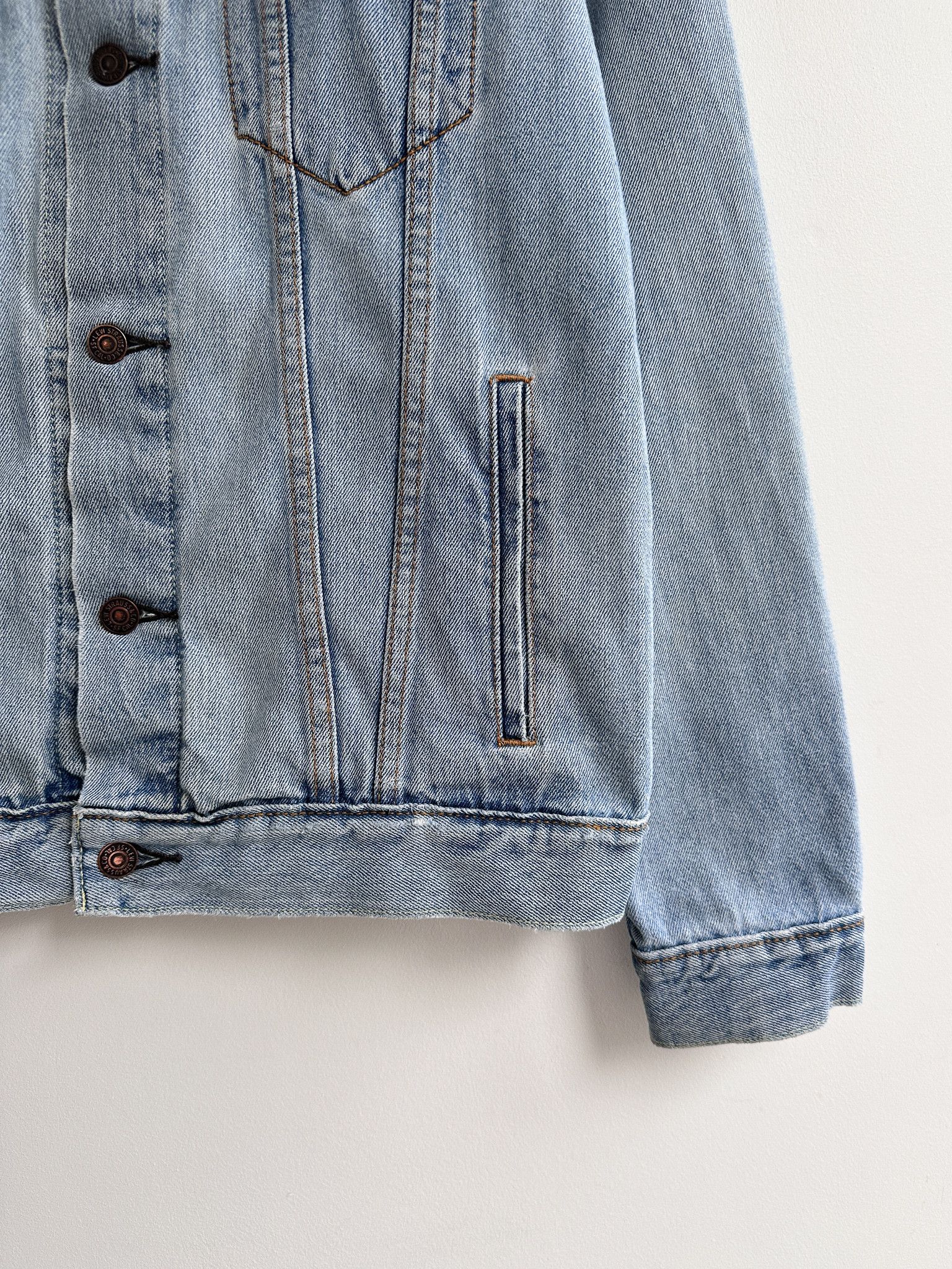 Levi's Vintage Levi's Denim Jeans Trucker Jacket Size US M / EU 48-50 / 2 - 6 Thumbnail
