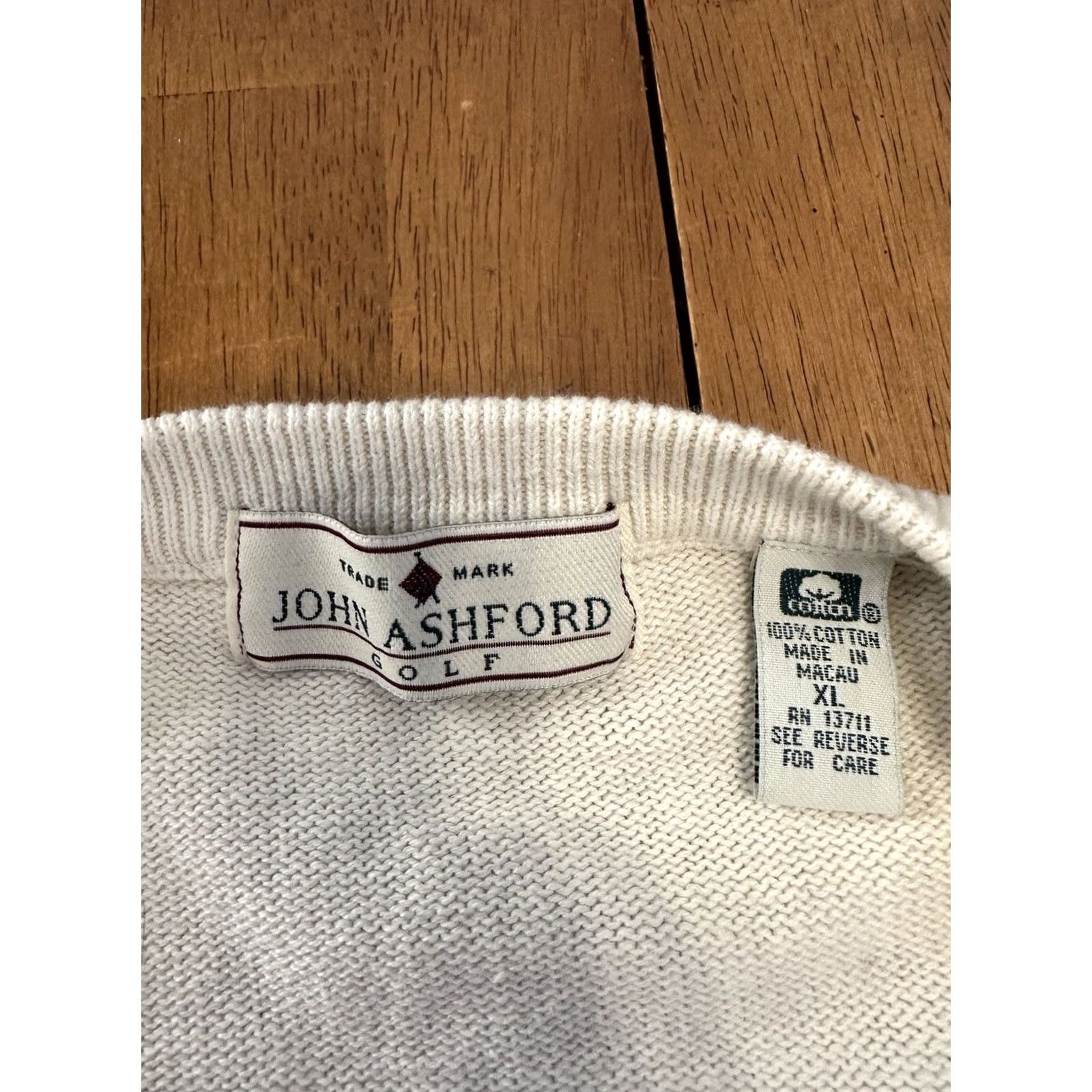 Vintage VINTAGE John Ashford Golf Sweater White XL V Neck Knit 80s 90s Mens Size US XL / EU 56 / 4 - 4 Thumbnail