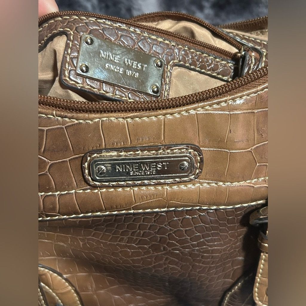 Nine West Vintage Nine W. Western croc purse has damage Size ONE SIZE - 2 Thumbnail