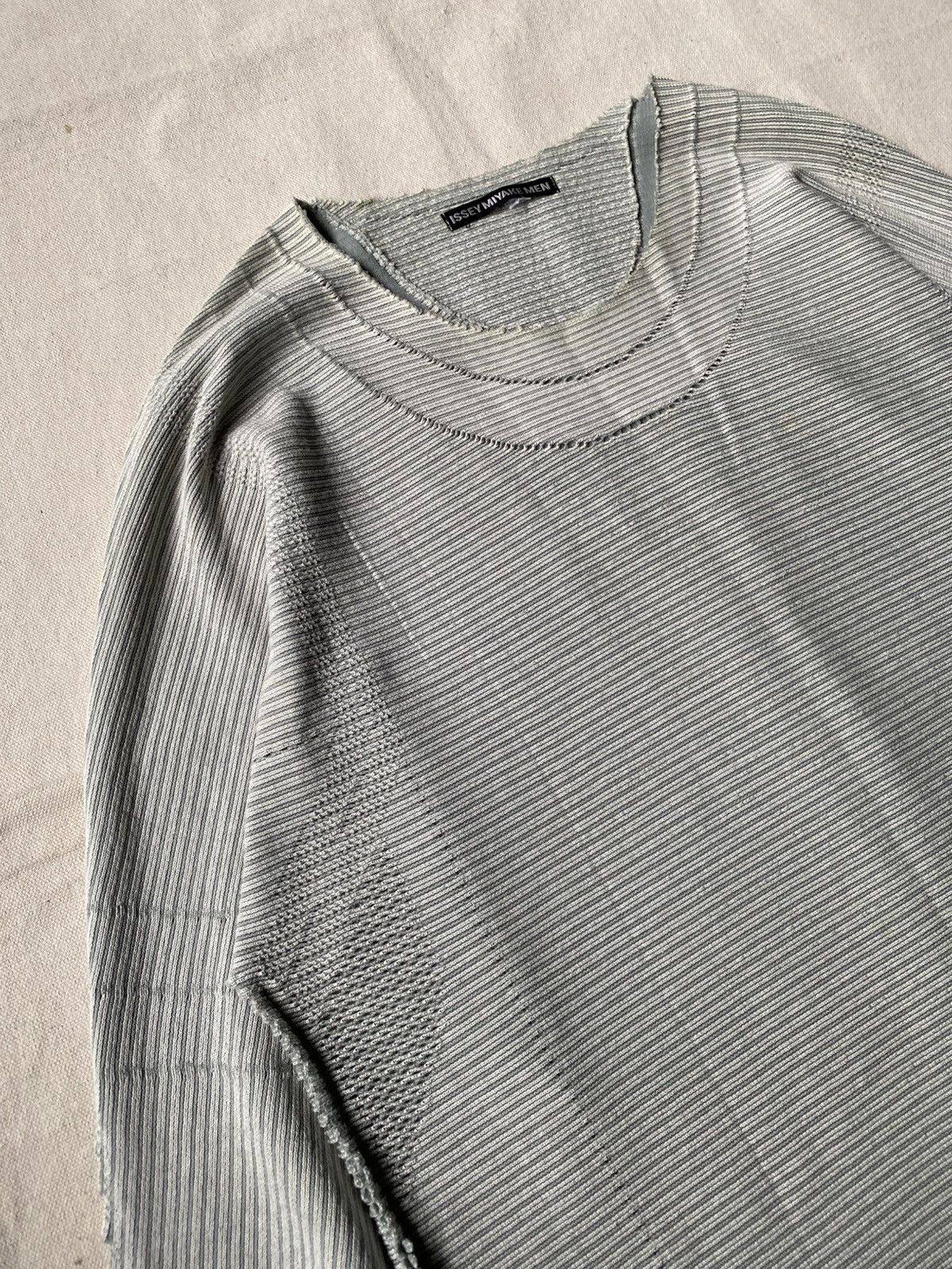 Issey Miyake Issey Miyake Men 2000s Pleated Longsleeve Size US M / EU 48-50 / 2 - 4 Thumbnail