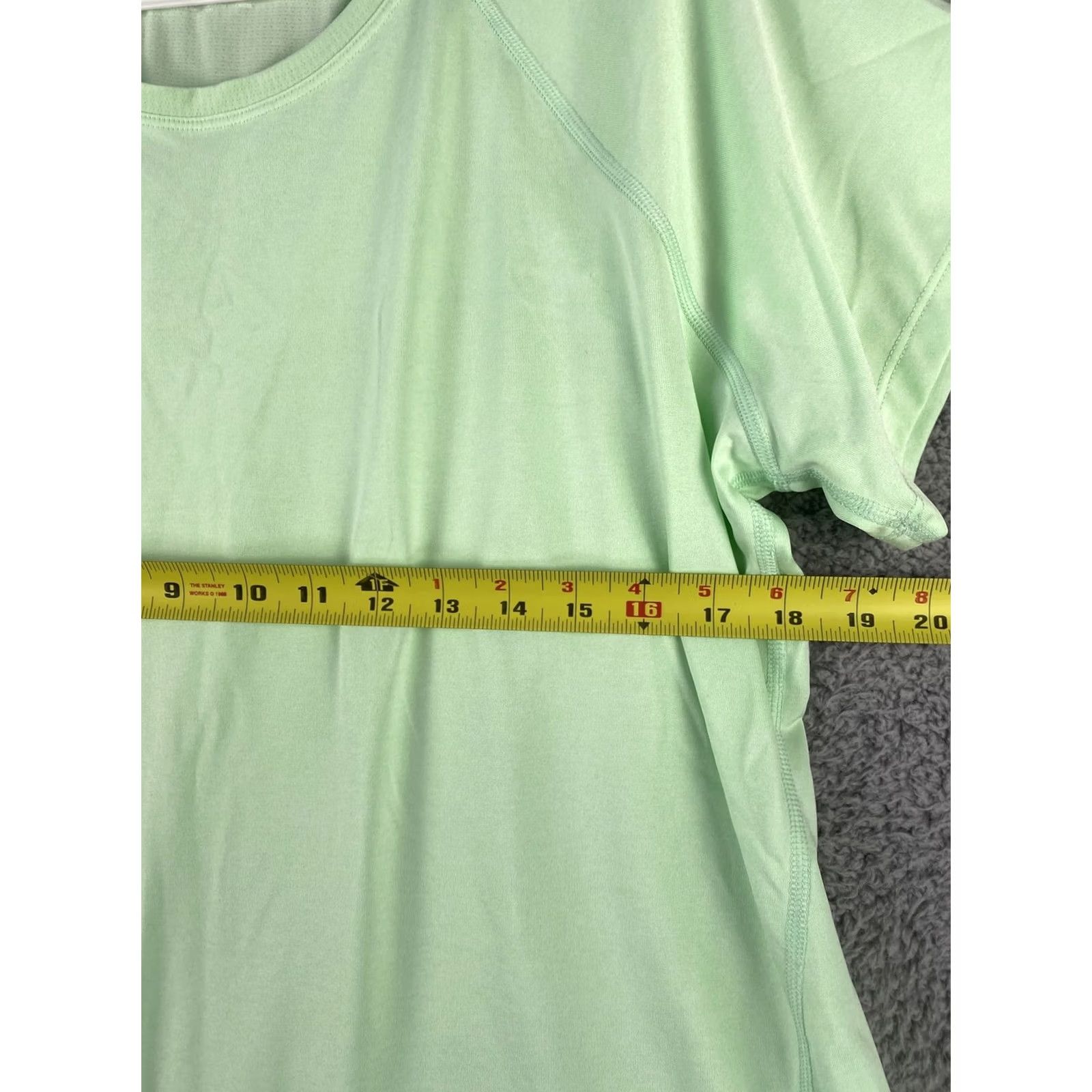 Tek Gear Tek Gear Shirt Women's XL Green Tee Short Sleeve Dry-Fit /35-18 Pullover Breathable Quick Dry Graphic Print Modern 90s? Size XL / US 12-14 / IT 48-50 - 5 Thumbnail