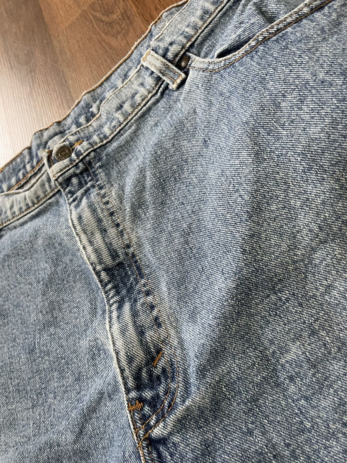 Vintage 90’s Levi Jean Shorts (Brown Tag) Size US 36 / EU 52 - 3 Thumbnail