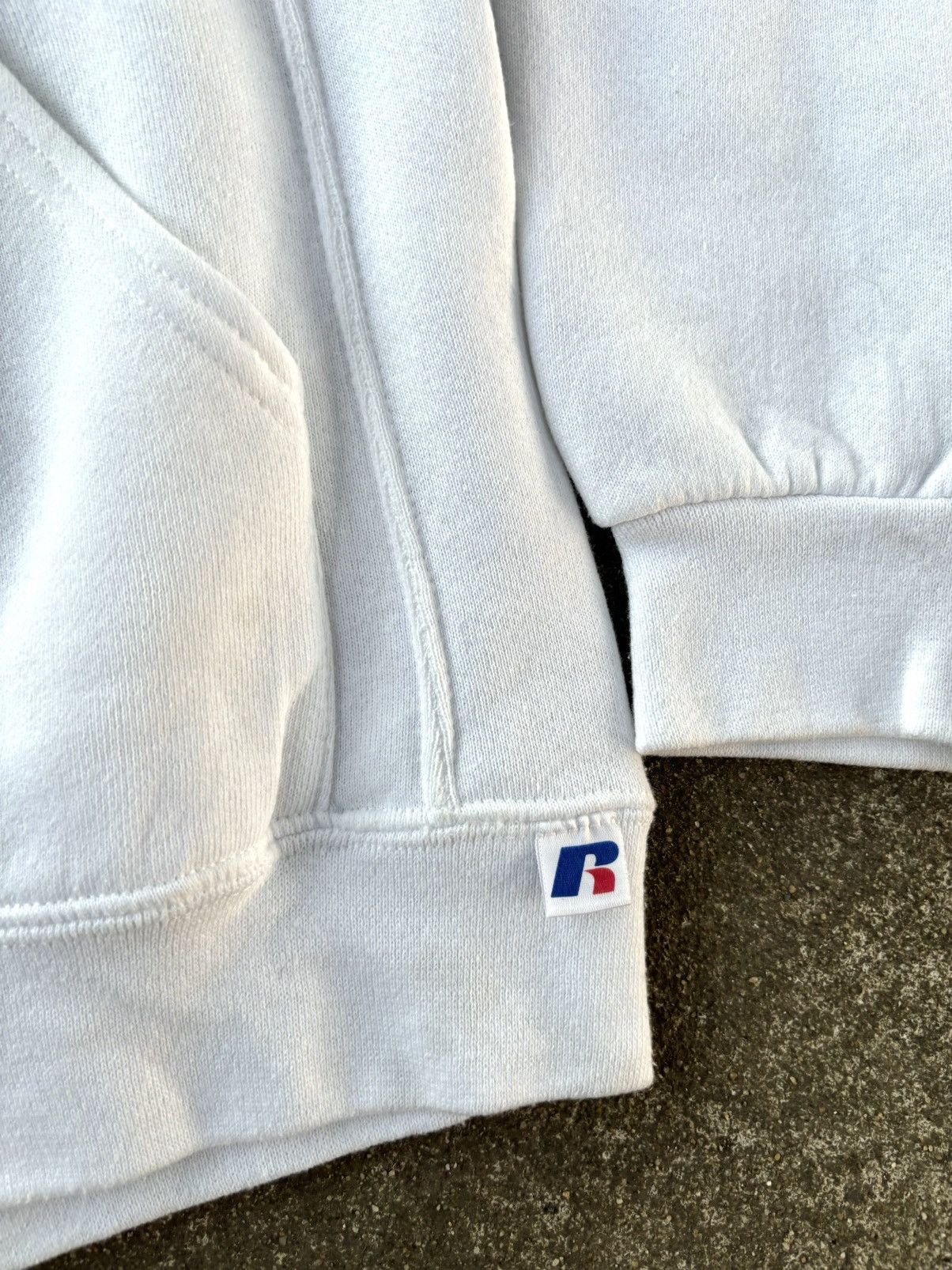 Vintage Vintage Russell Athletic Hoodie White Size US S / EU 44-46 / 1 - 5 Thumbnail