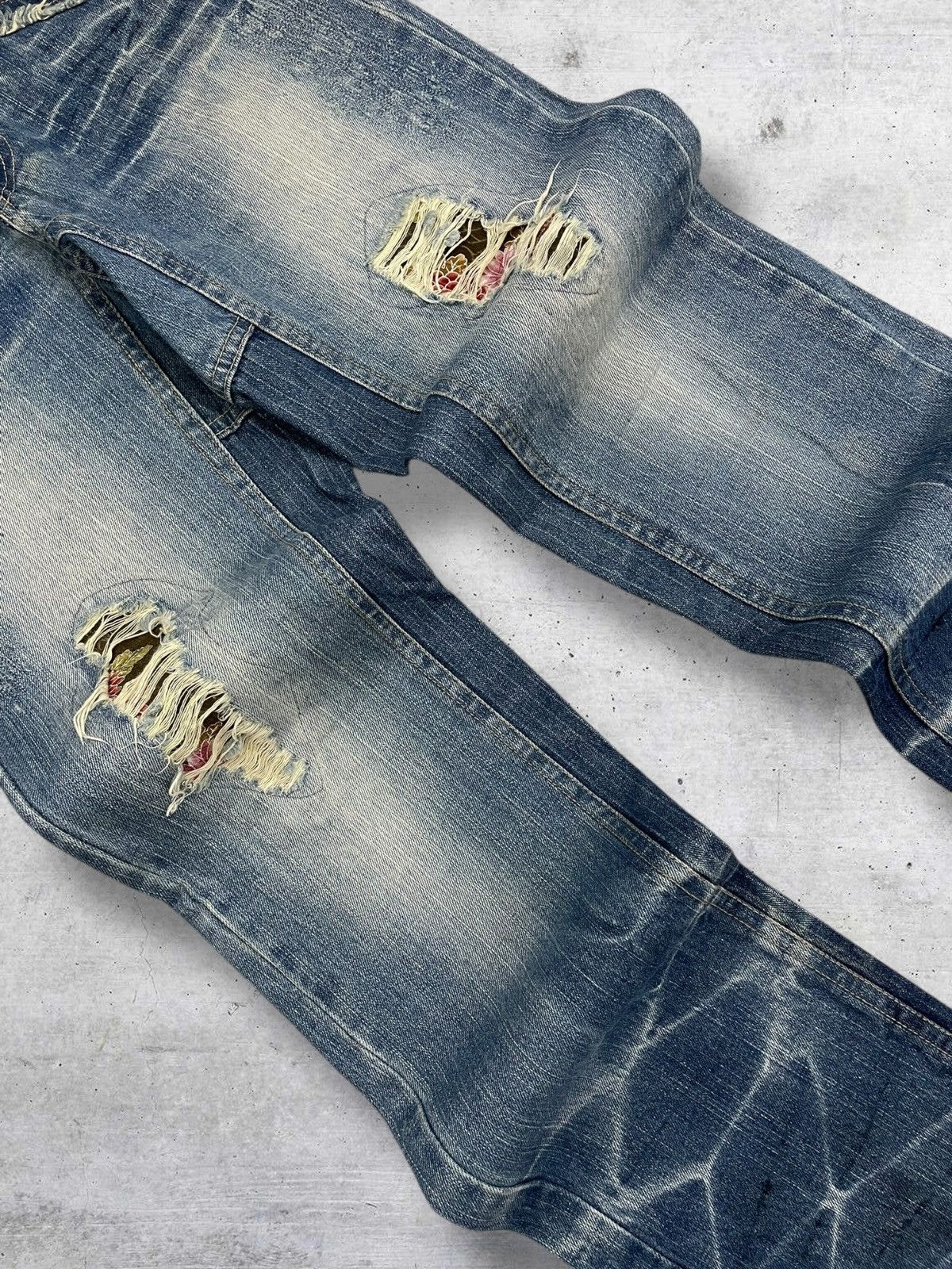KMRii VINTAGE GURU GUMU 90S JAPAN DESIGNER DISTRESSED ICON DENIM Size US 30 / EU 46 - 6 Thumbnail