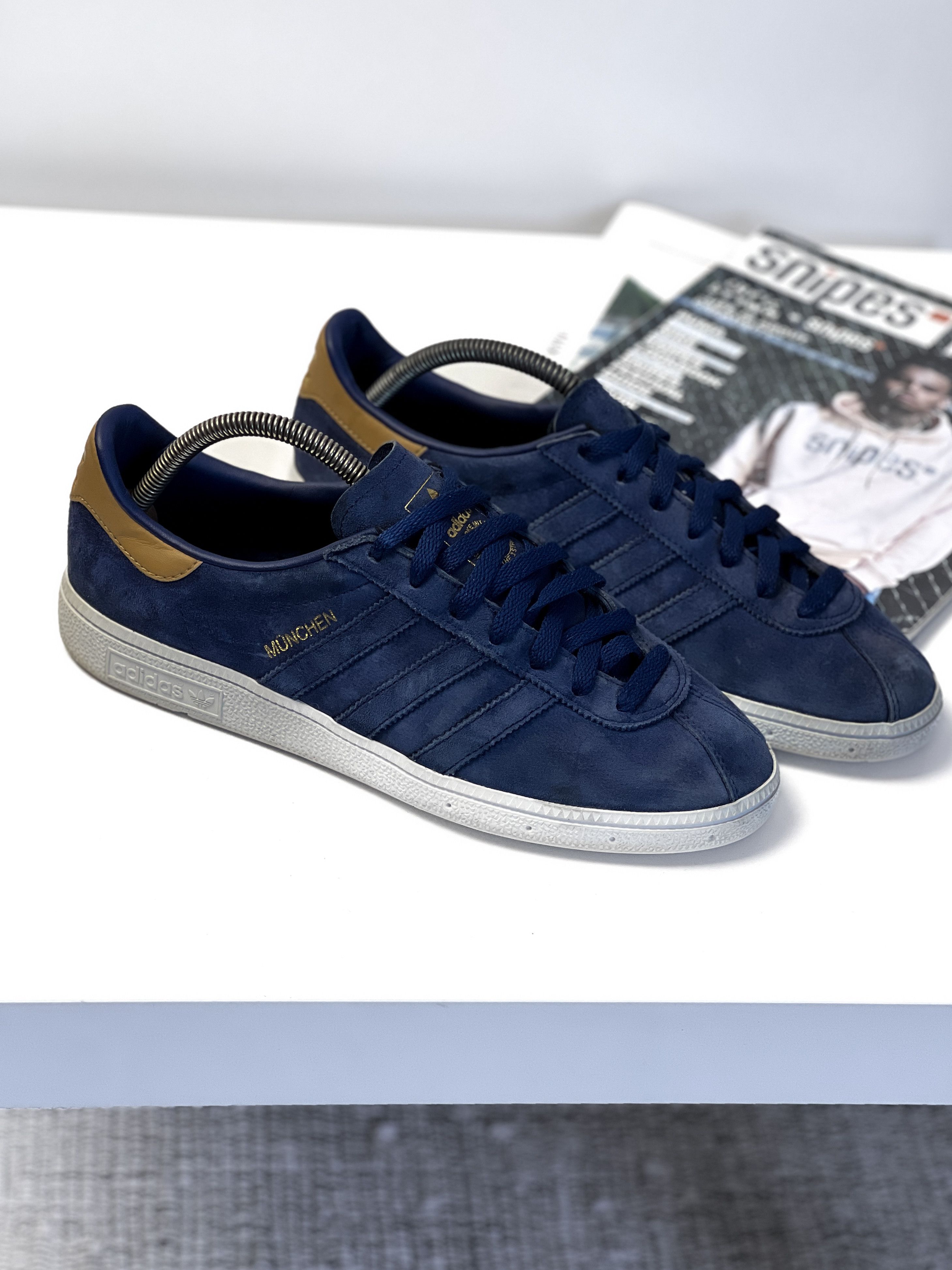 Adidas Adidas München `CQ1787` 04/17 Size US 8.5 / EU 41-42 - 2 Thumbnail