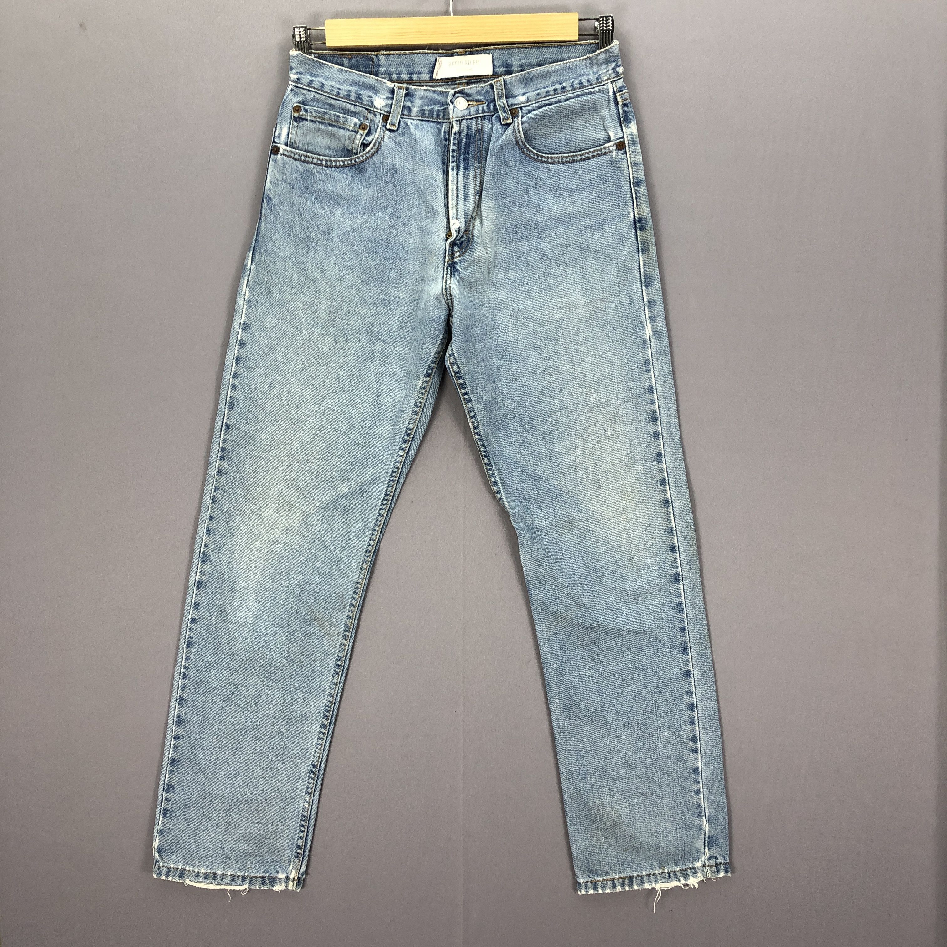 Levi's Vintage Levis Light Wash Jeans Levi's 505 Sun Faded Denim Size US 30 / EU 46 - 1 Thumbnail