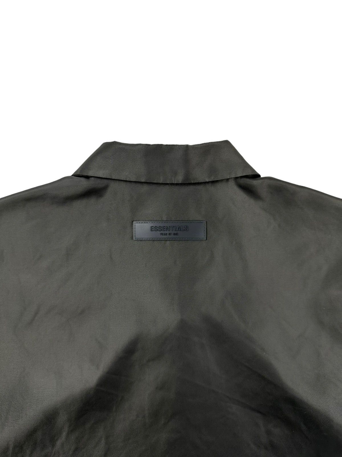 Designer × Essentials × Fear of God FEAR OF GOD ESSENTIALS SS NYLON SHIRT WOOD FW 22 Size US S / EU 44-46 / 1 - 8 Thumbnail