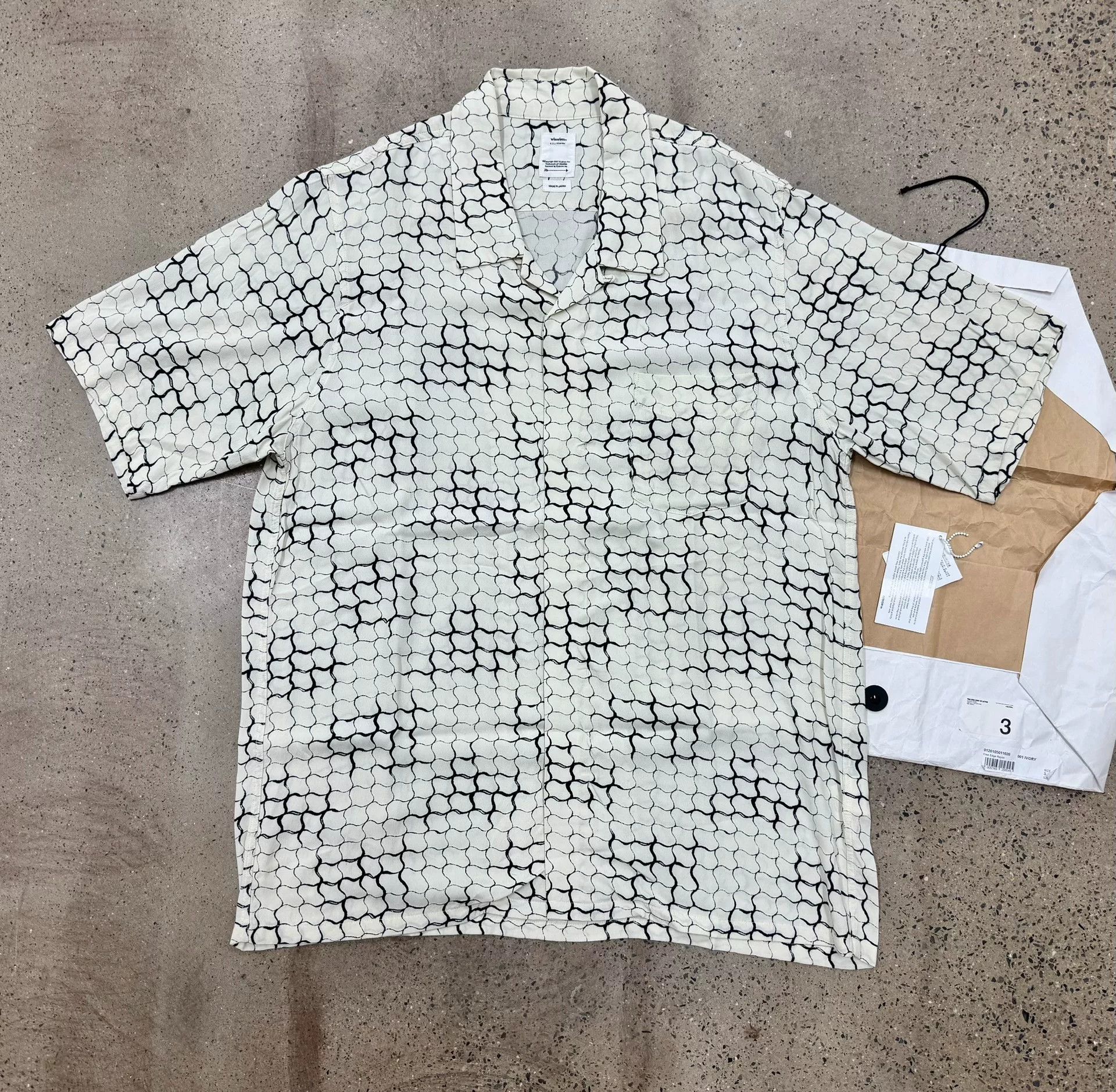 Visvim Visvim Free Edge Snake Print Shirt Size US L / EU 52-54 / 3 - 1 Thumbnail