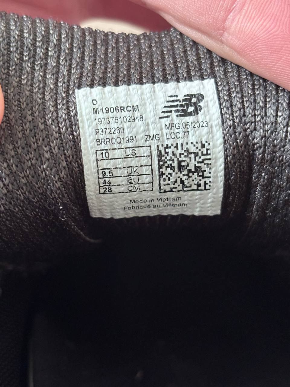 Comme des Garcons × New Balance × Streetwear New balance 1906 x come des garçons luxury rare Size US 10 / EU 43 - 8 Thumbnail