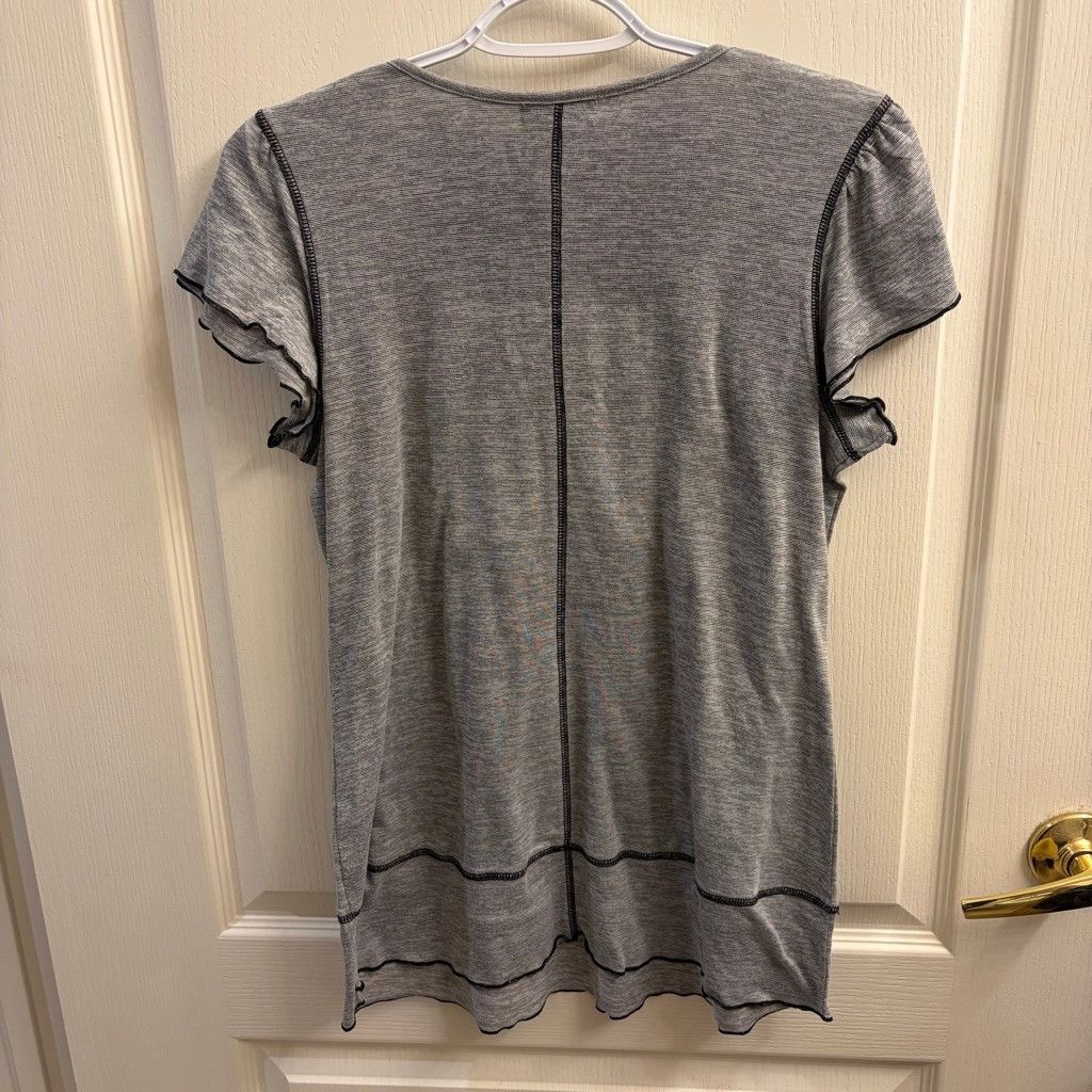 Affliction One World Live and Let Live Gray Paisley Henley Top flutter Size M / US 6-8 / IT 42-44 - 4 Thumbnail