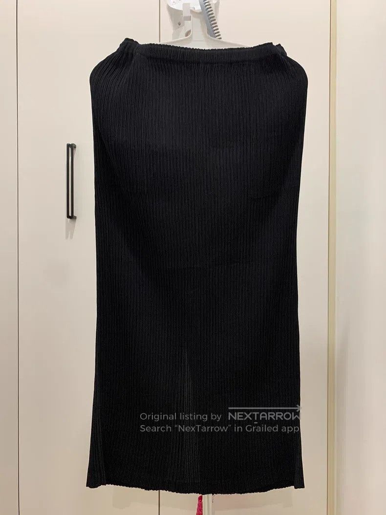 Issey Miyake Issey Miyake Black Midi Skirt Size 25" / US 0 / IT 36 - 1 Thumbnail