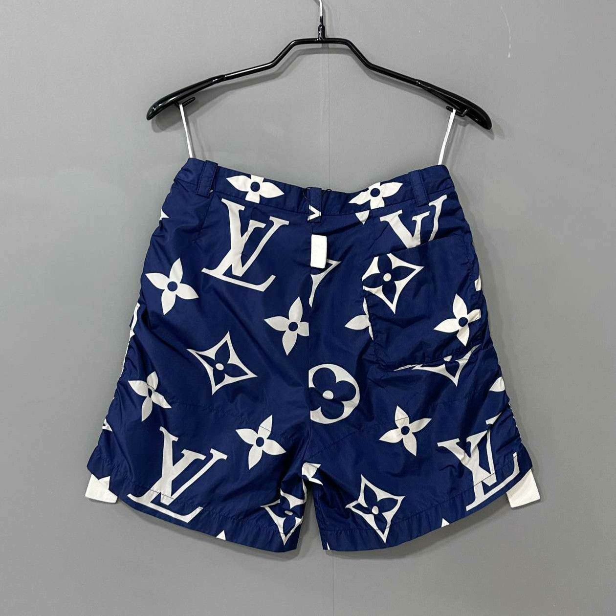 Louis Vuitton Louis Vuitton Shorts 39 Men Size US 39 - 1 Thumbnail