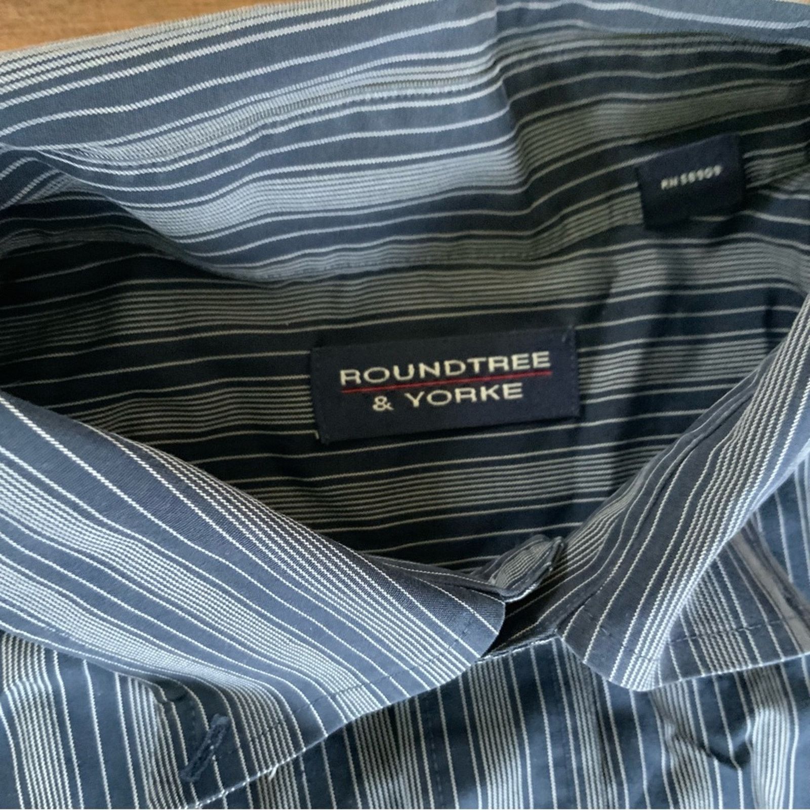 Roundtree & Yorke Striped button up shirt Size US L / EU 52-54 / 3 - 4 Thumbnail