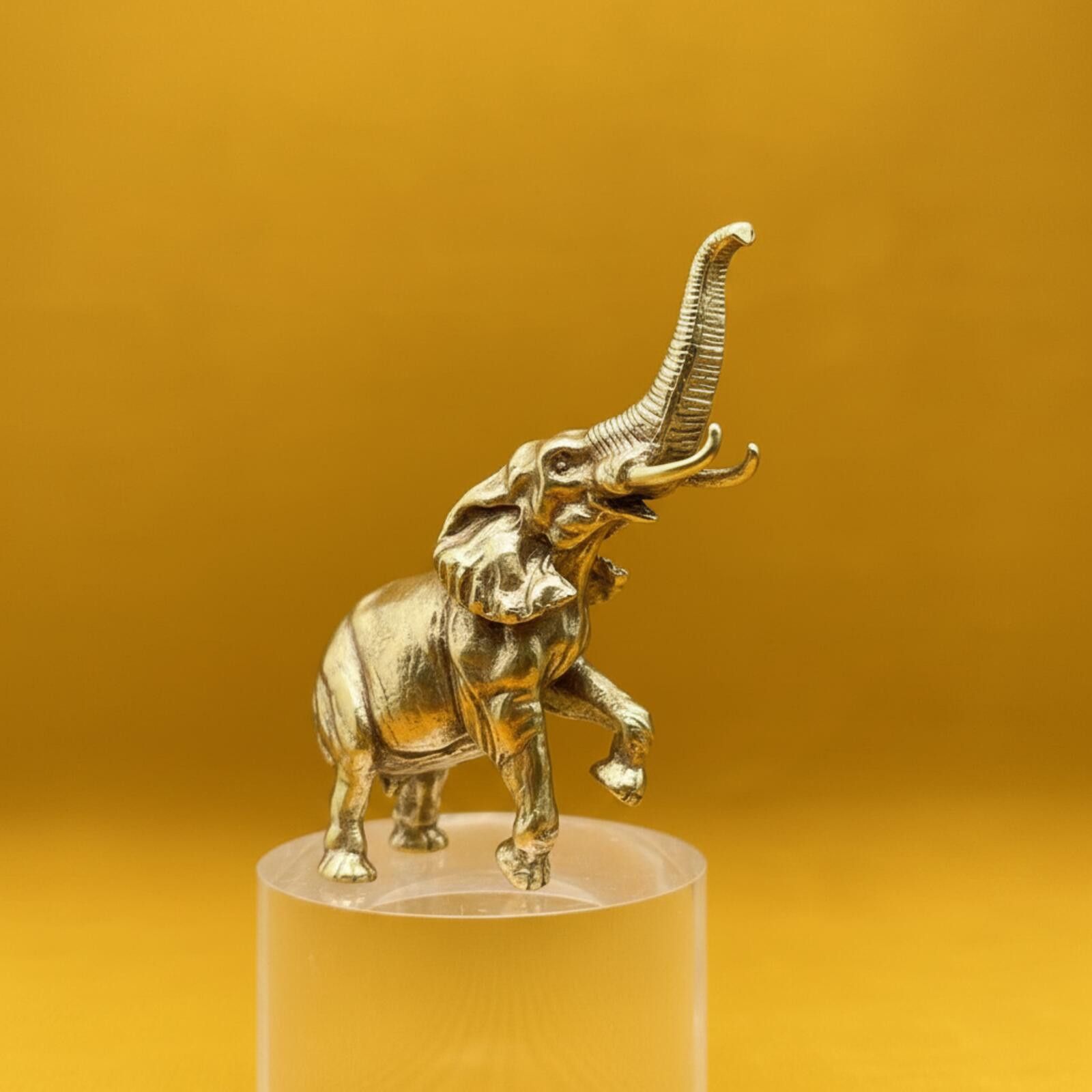The Unbranded Brand Small Brass Elephant Figurine Sculpture Size ONE SIZE - 1 Thumbnail