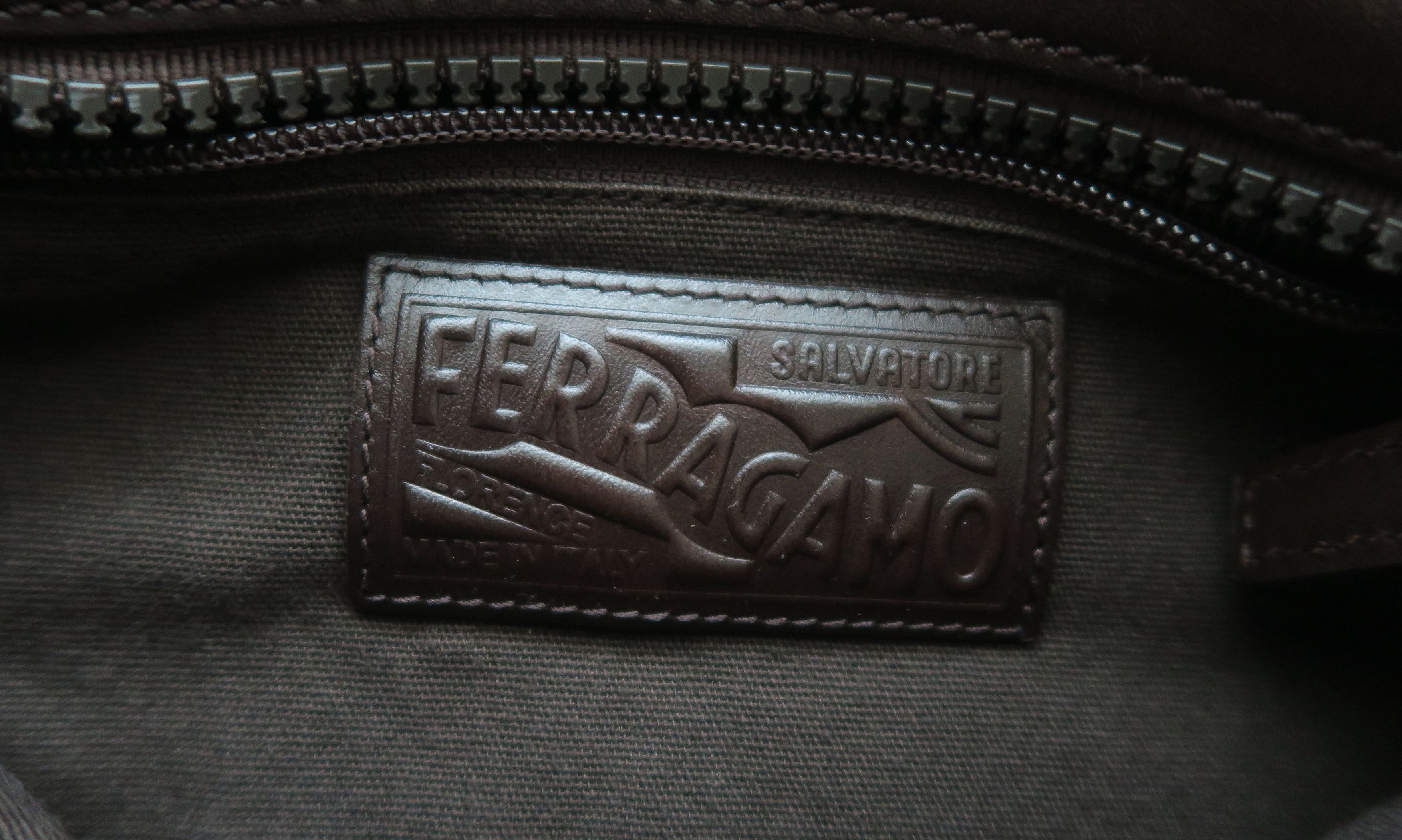 Salvatore Ferragamo Salvatore Ferragamo Unisex Logo Crossbody Bag Size ONE SIZE - 9 Thumbnail