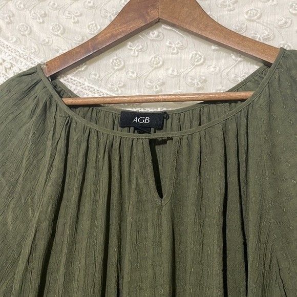 Other AGB Blouse Olive Green Flutter Sleeves NWT Medium Size M / US 6-8 / IT 42-44 - 3 Thumbnail